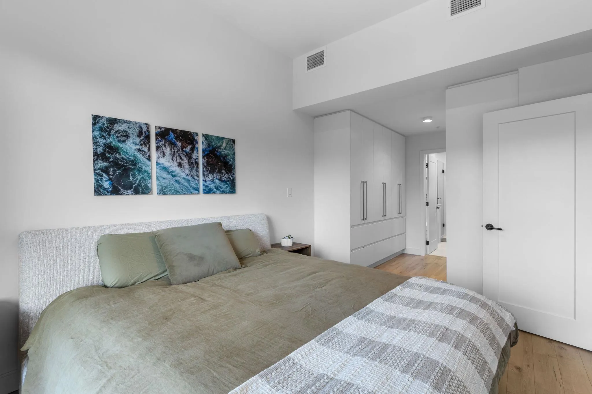 619 55 Klahanie Drive