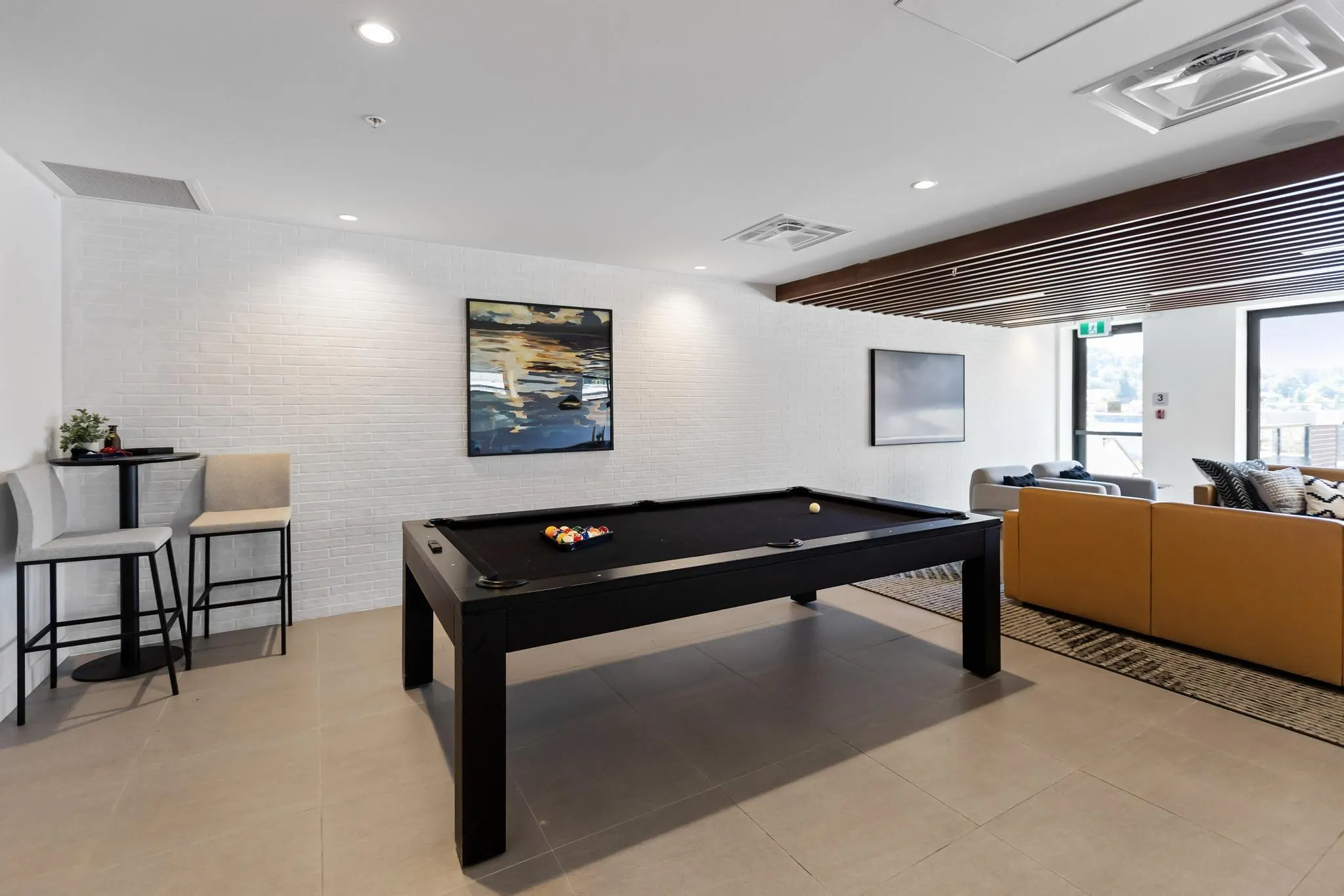 619 55 Klahanie Drive