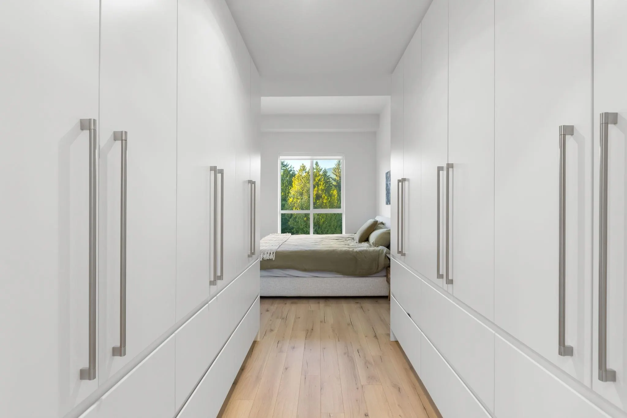 619 55 Klahanie Drive