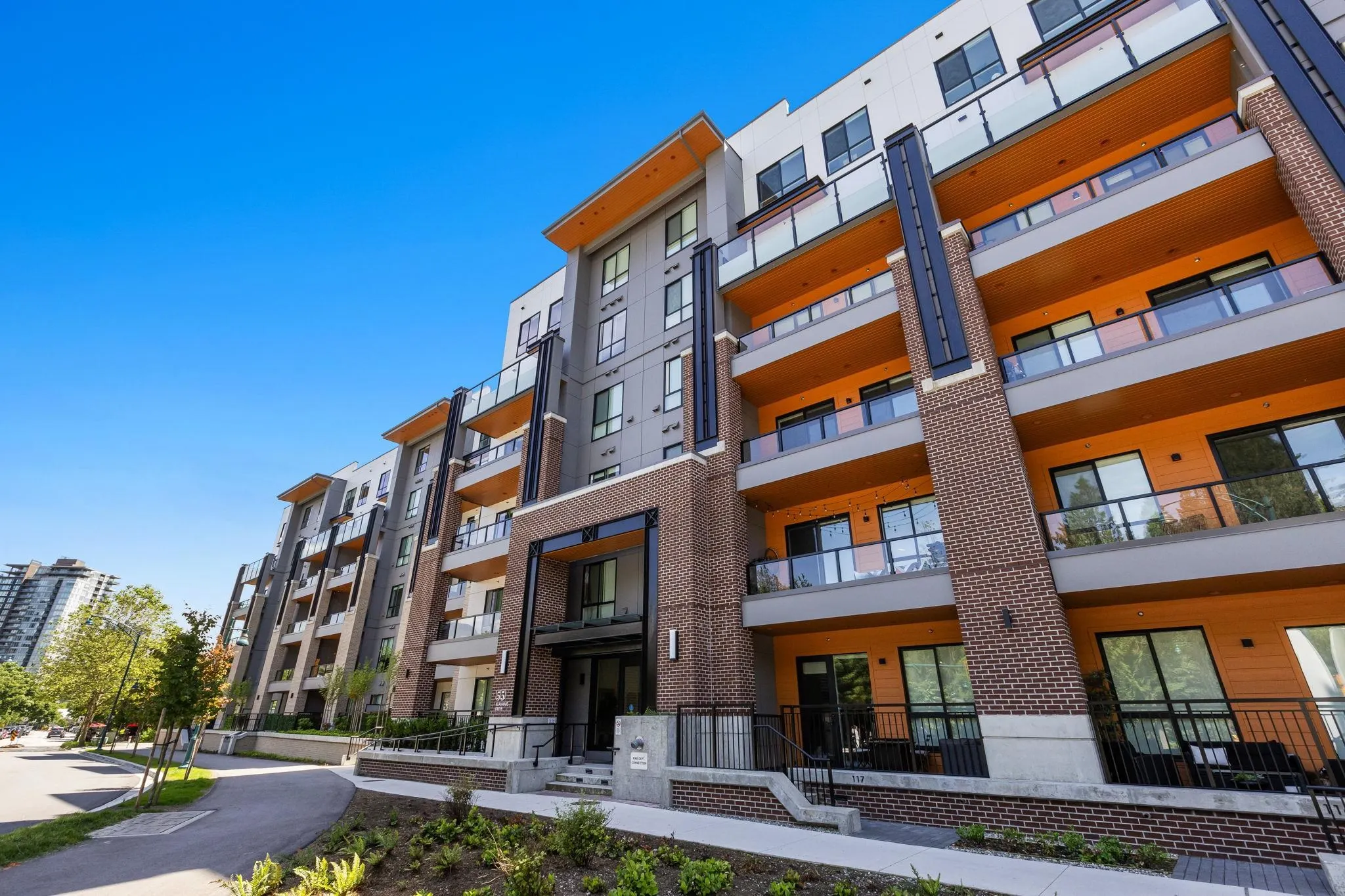 619 55 Klahanie Drive