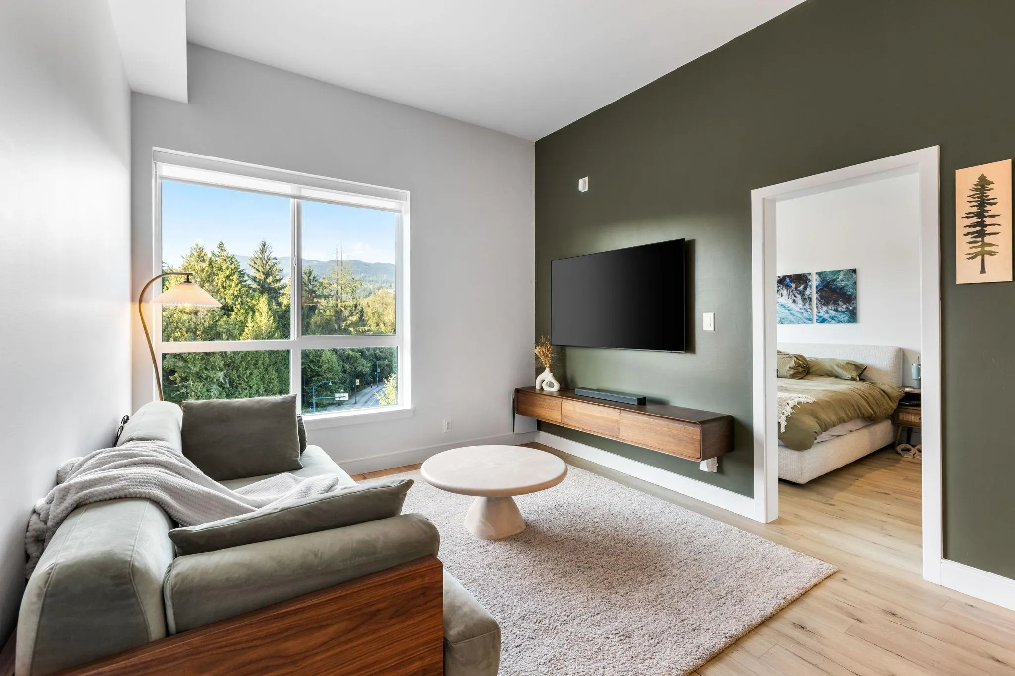 619 55 Klahanie Drive