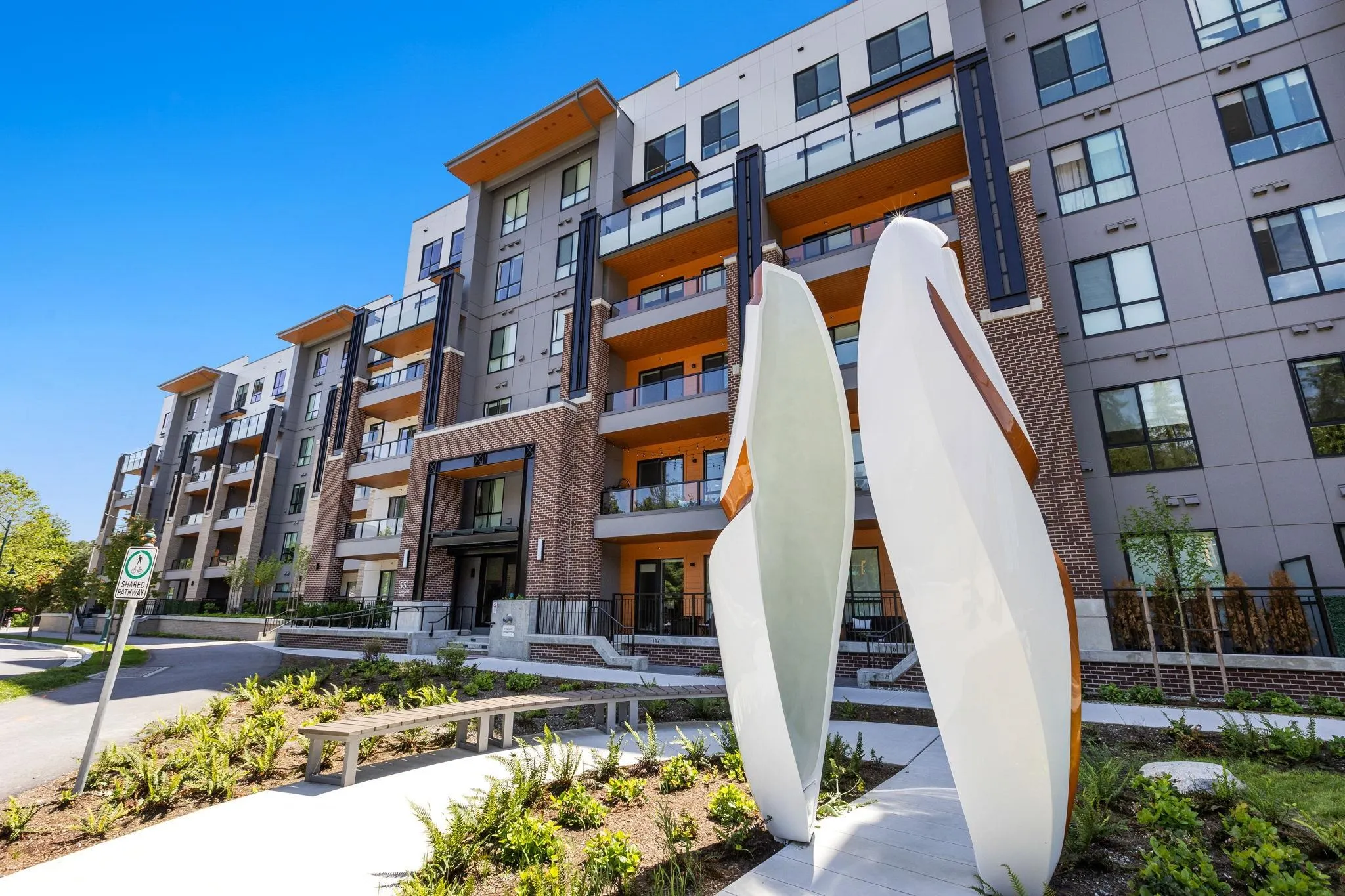 619 55 Klahanie Drive