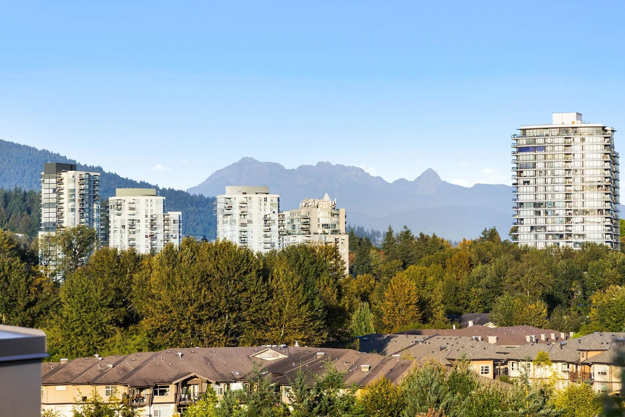 619 55 Klahanie Drive