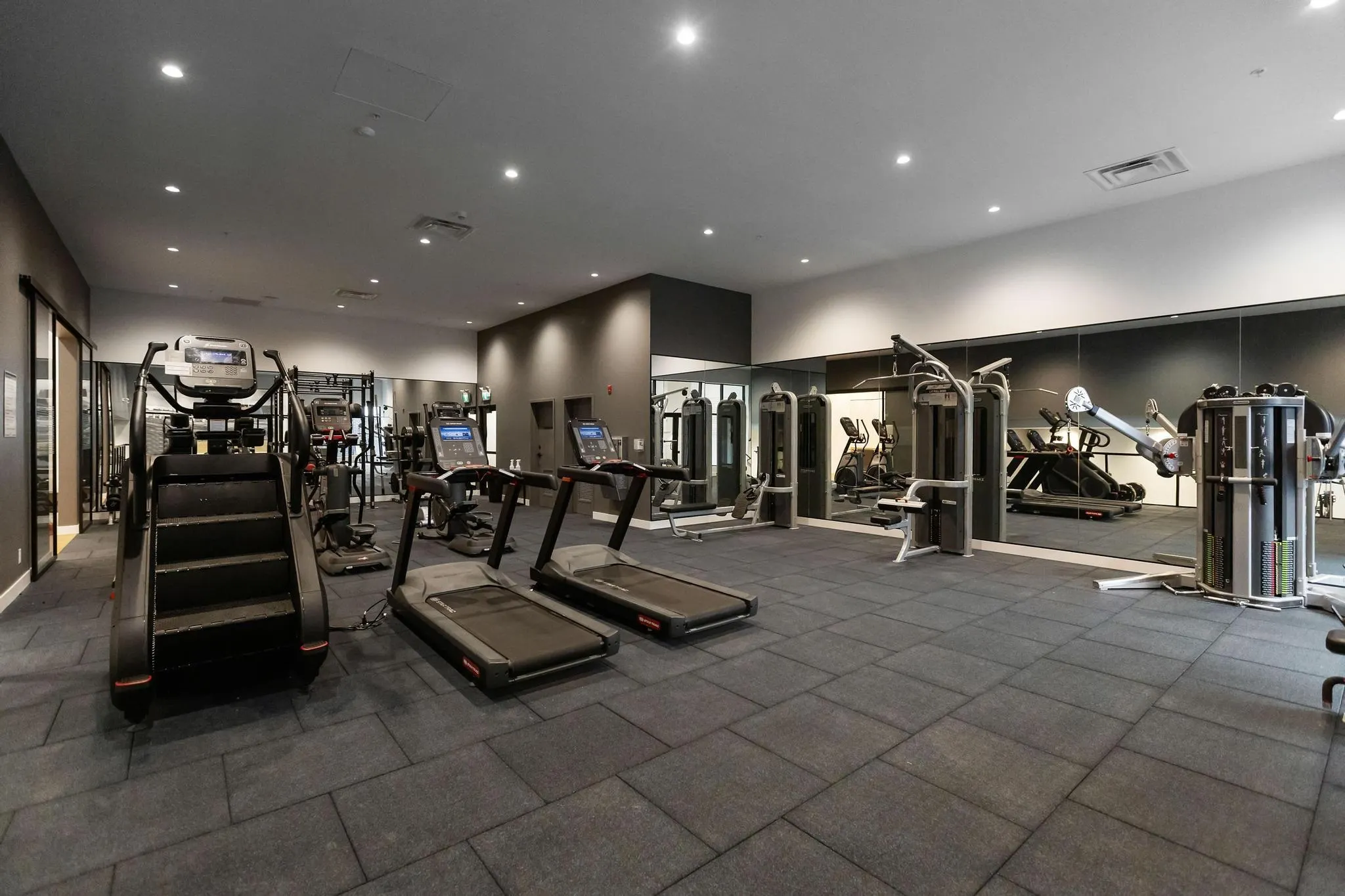 619 55 Klahanie Drive