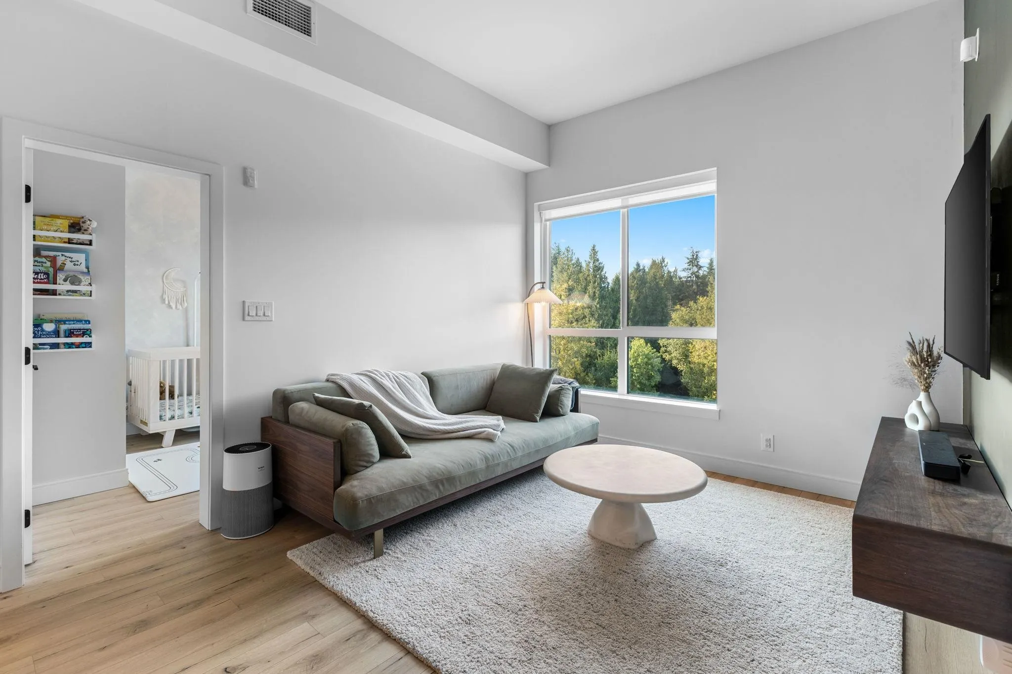 619 55 Klahanie Drive