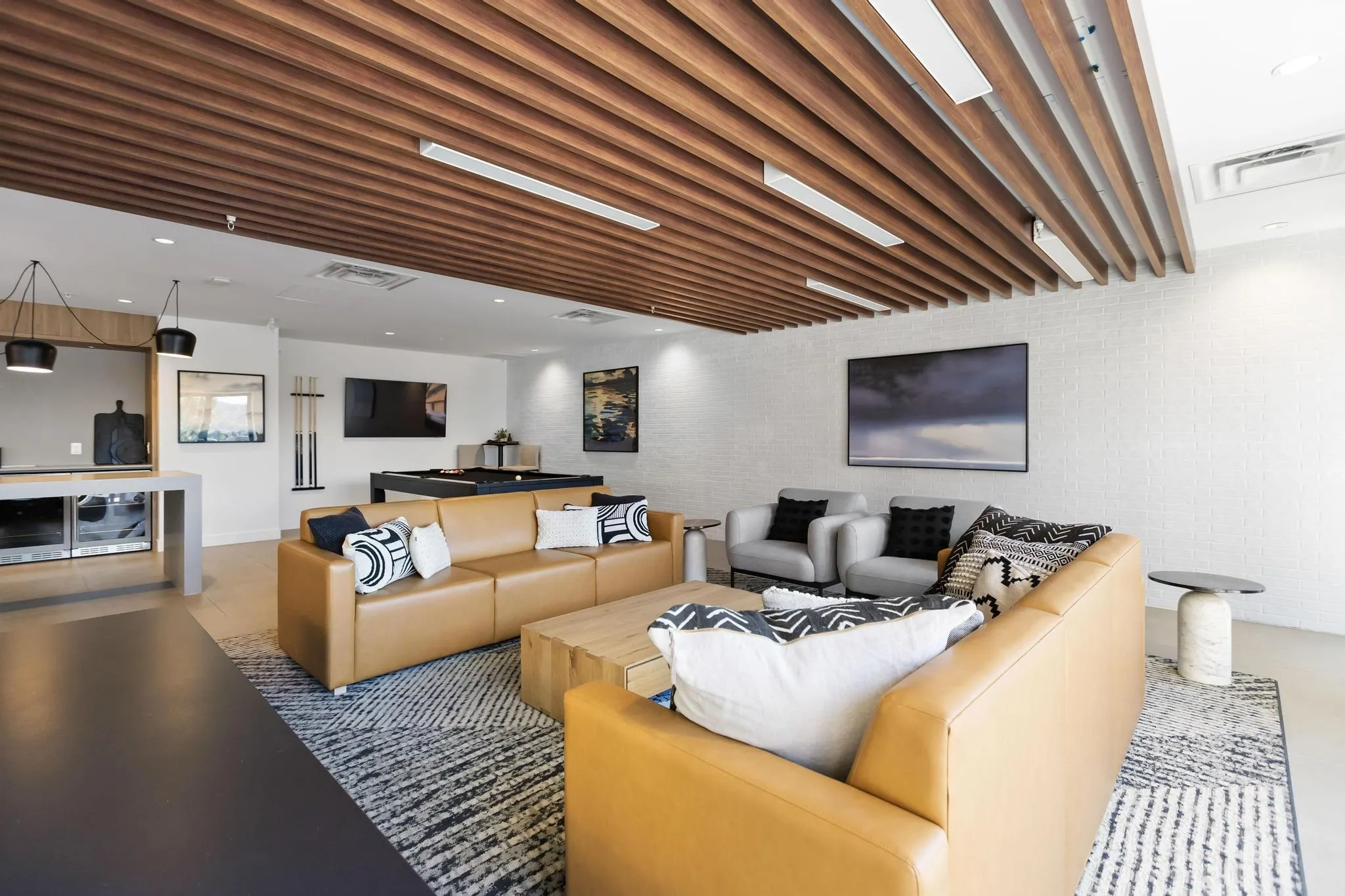 619 55 Klahanie Drive