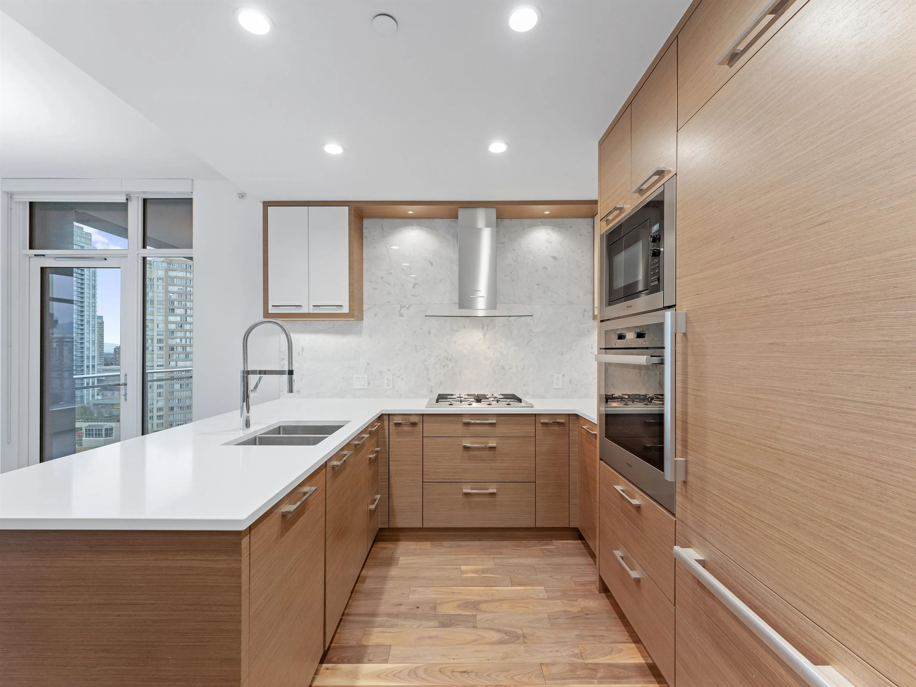 1303 4360 Beresford Street