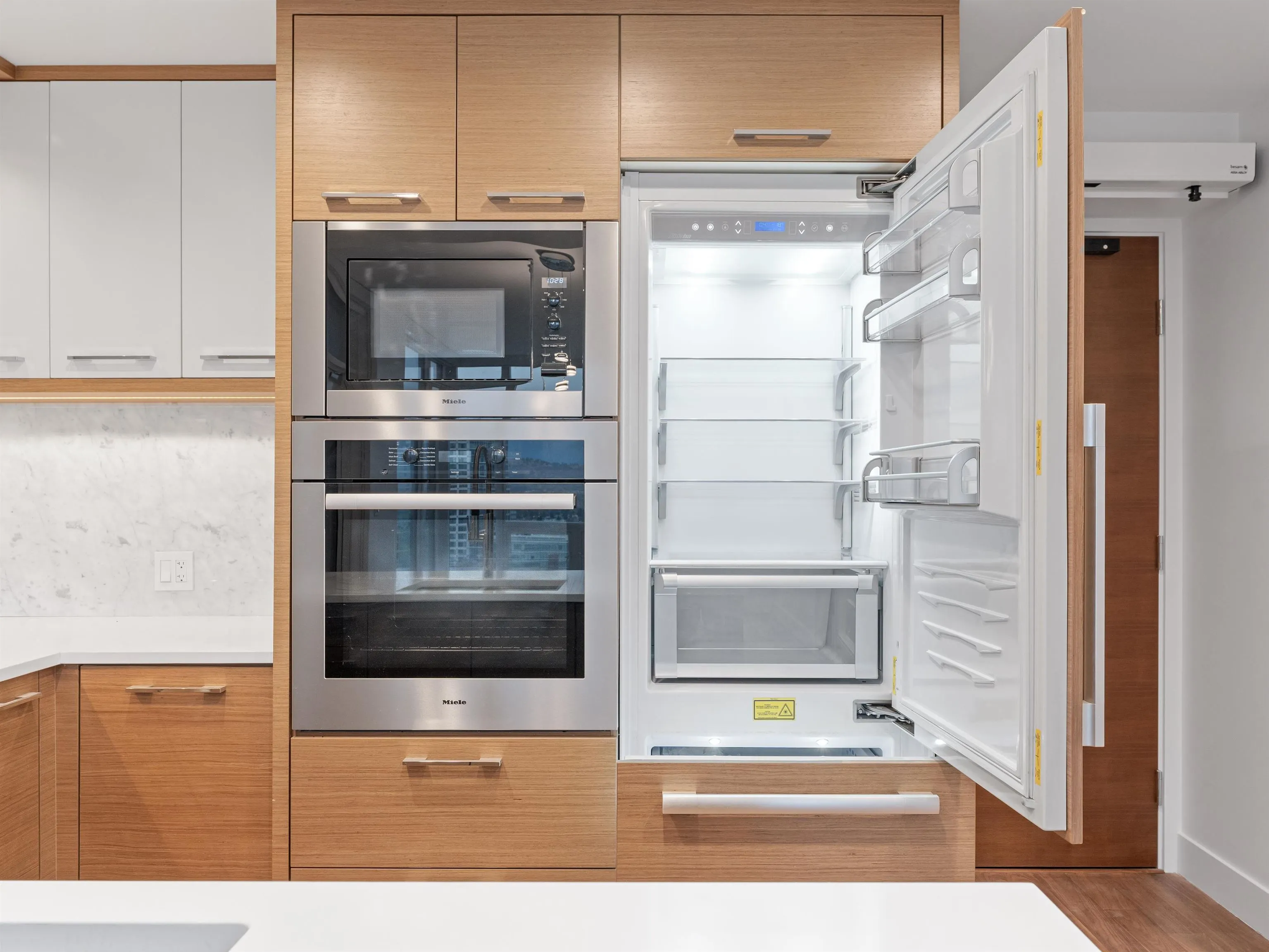 1303 4360 Beresford Street