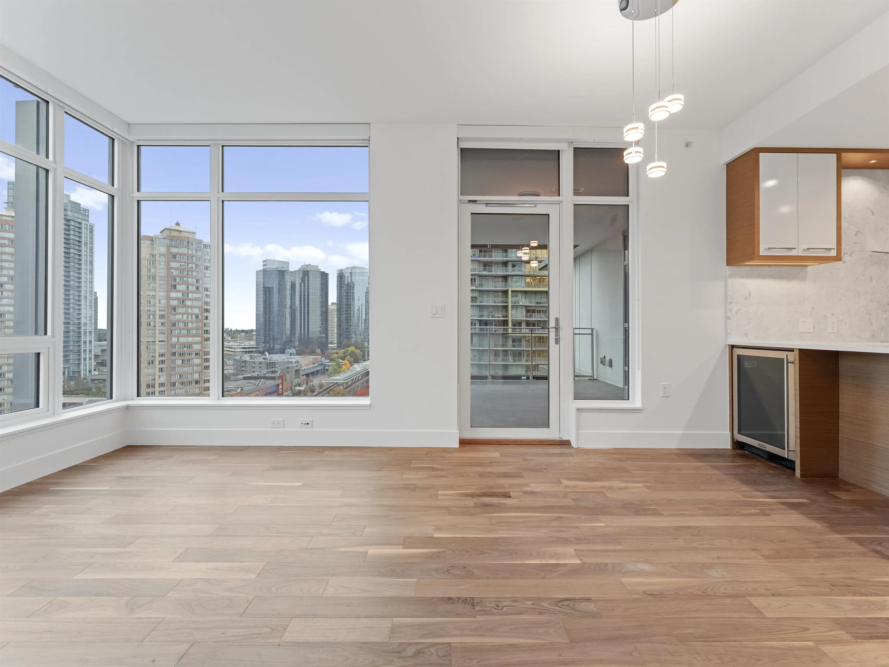 1303 4360 Beresford Street