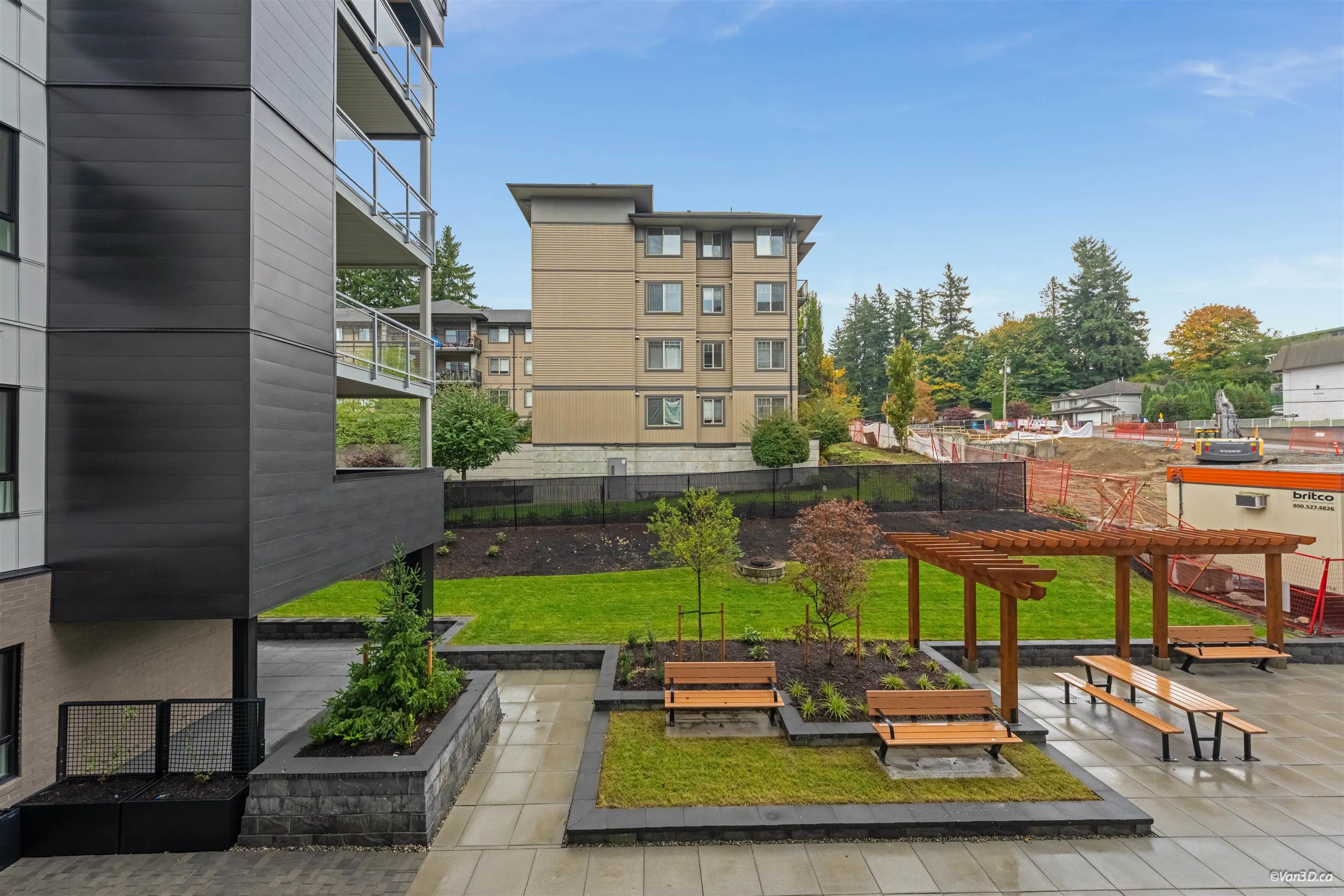 213 33886 Pine Street