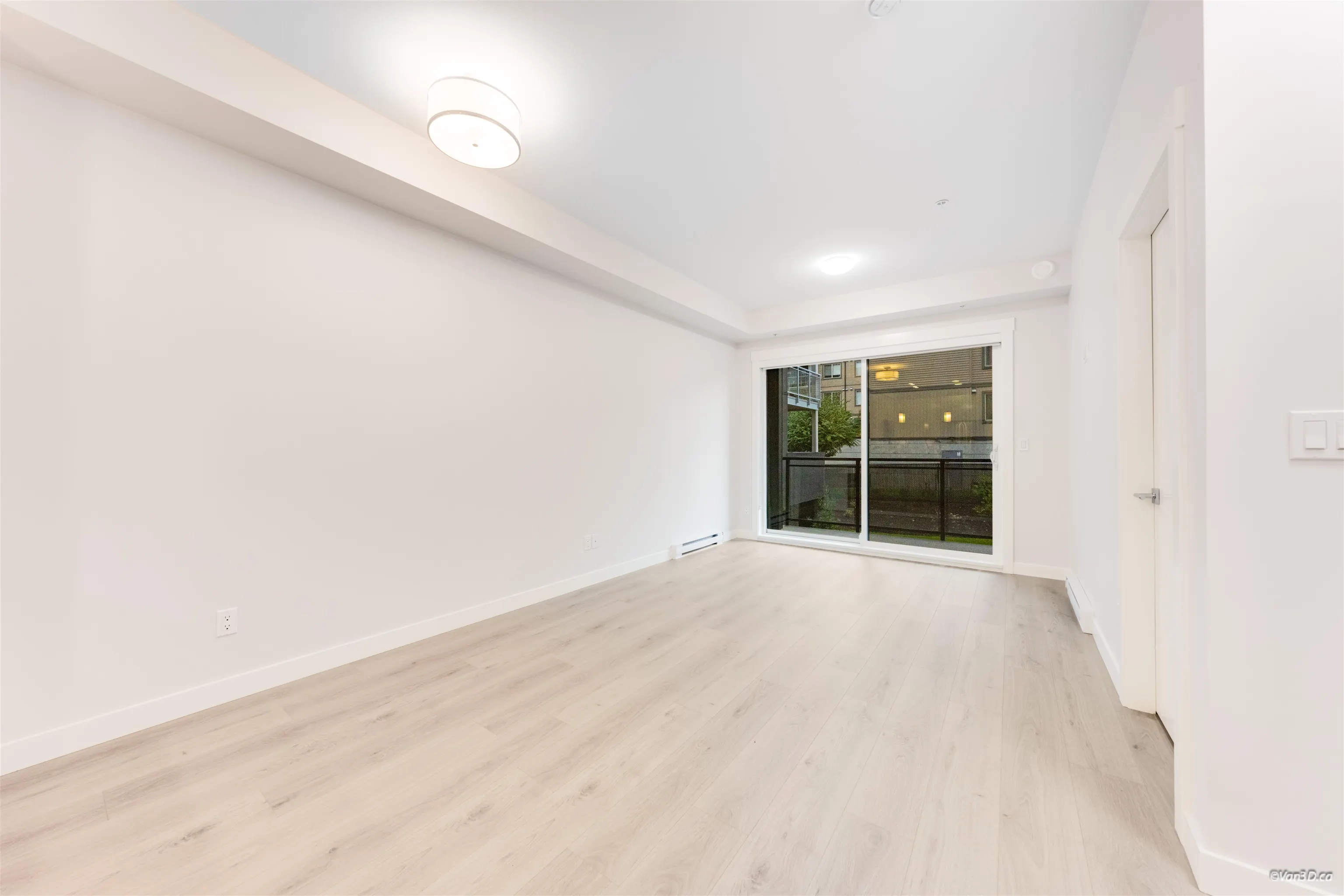 213 33886 Pine Street