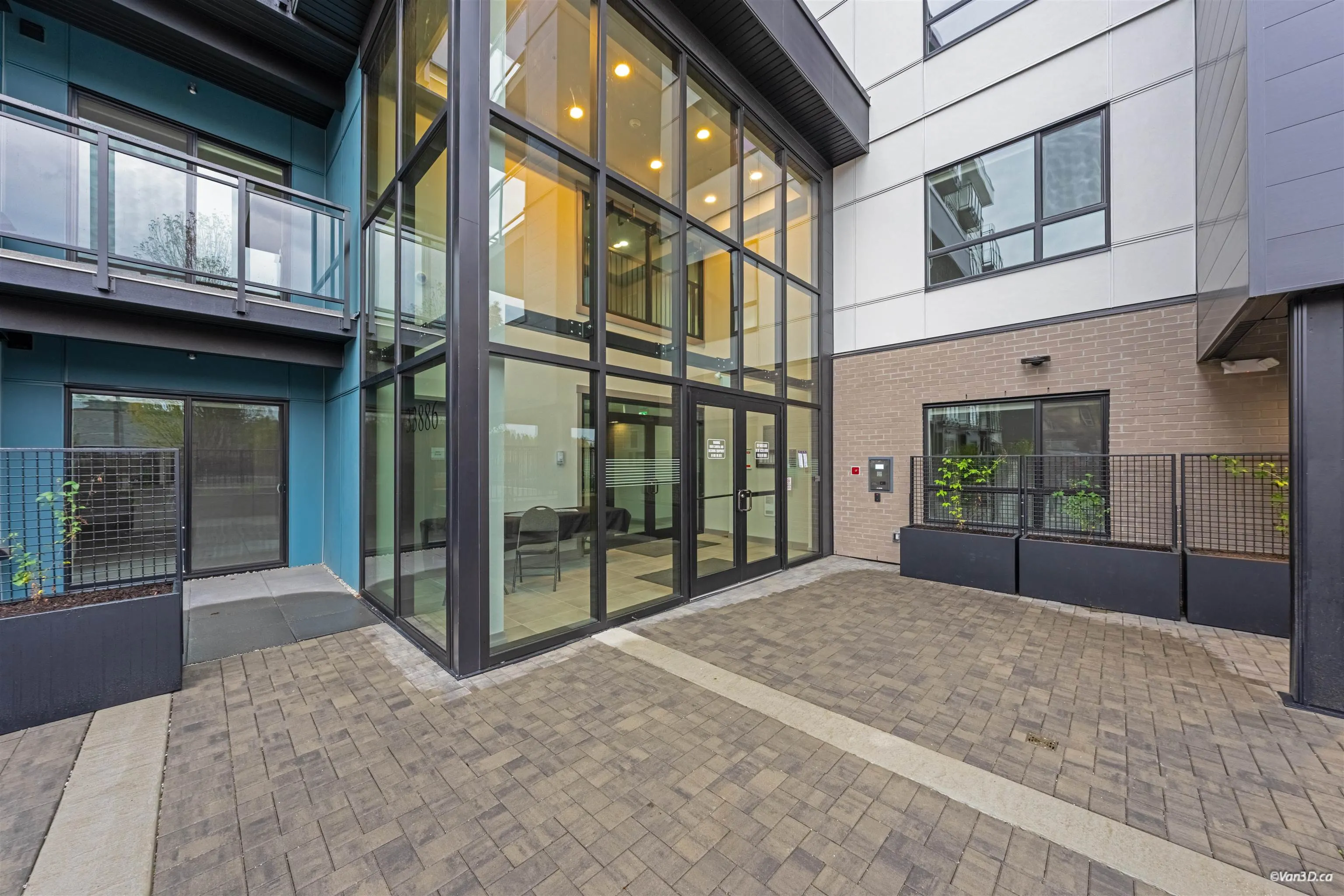 213 33886 Pine Street