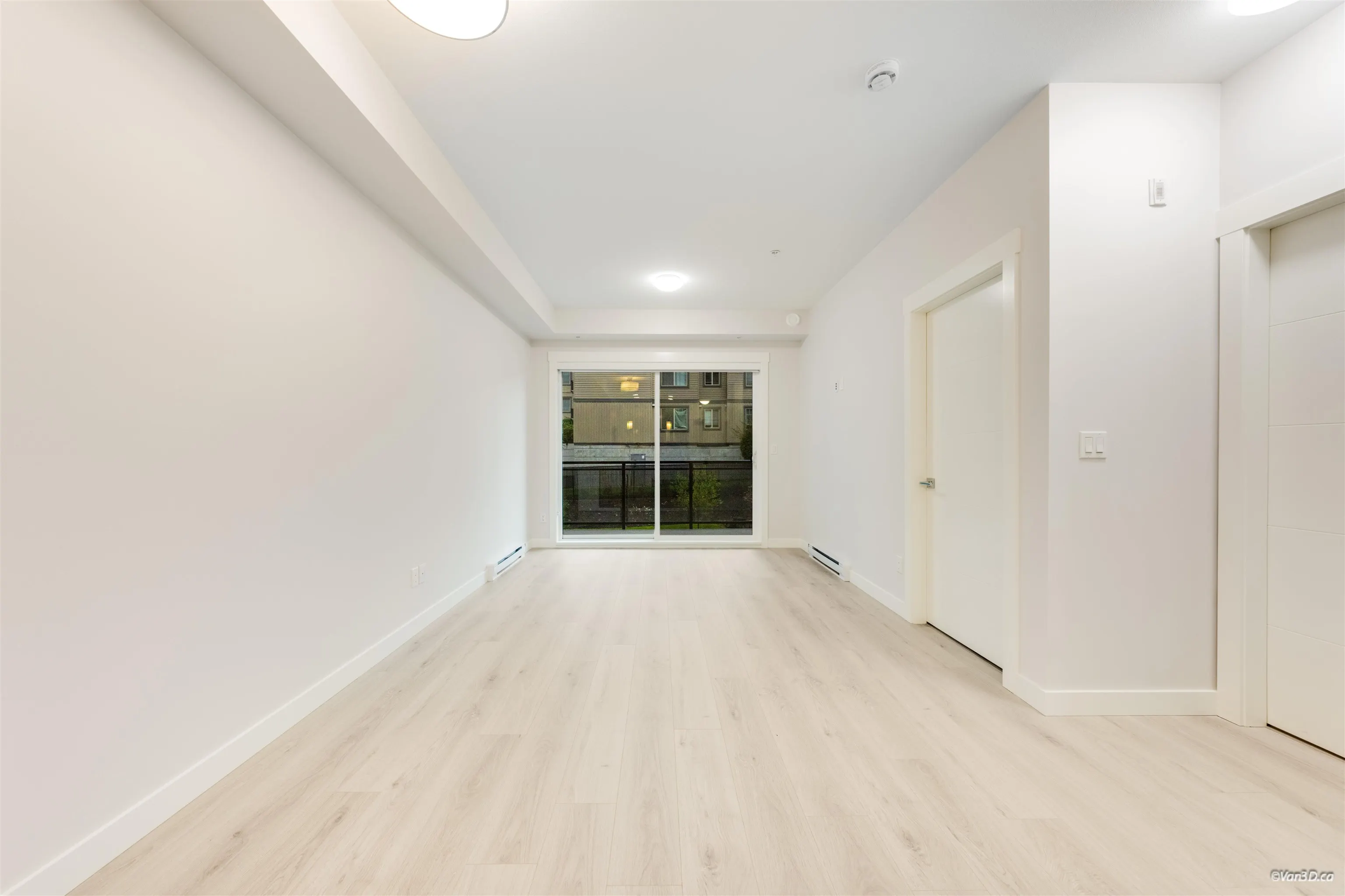 213 33886 Pine Street