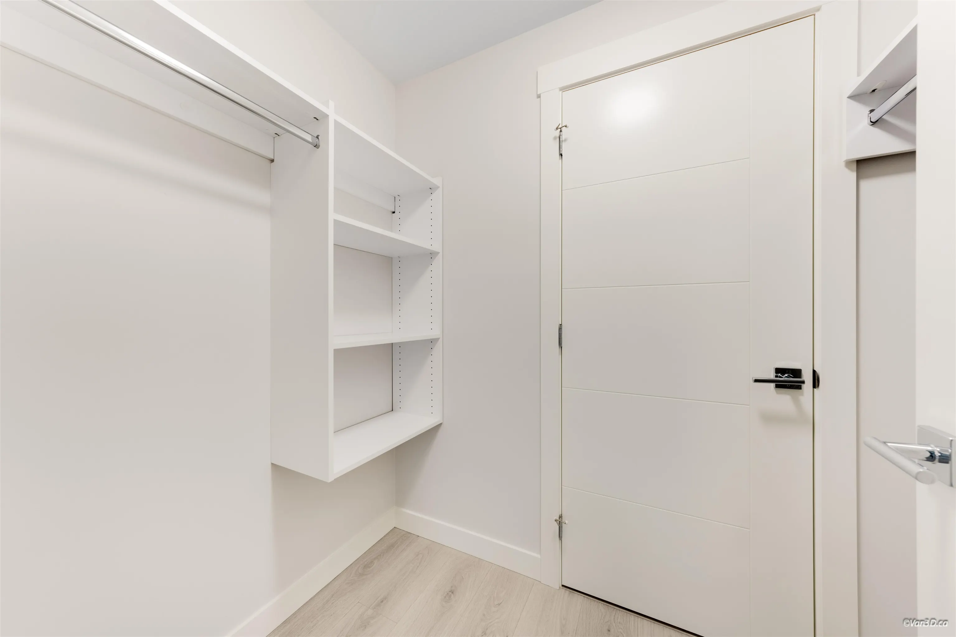 213 33886 Pine Street