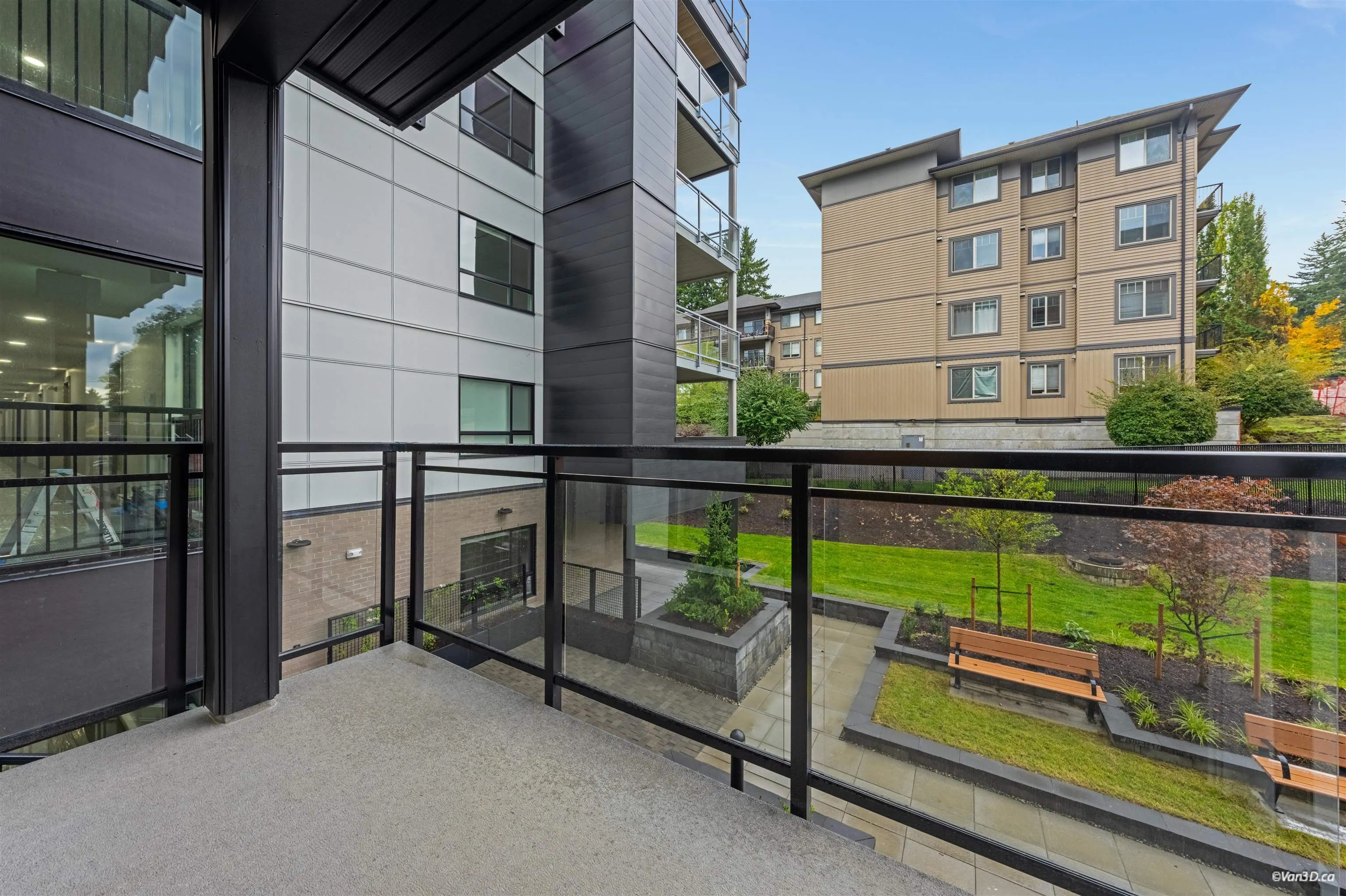 213 33886 Pine Street