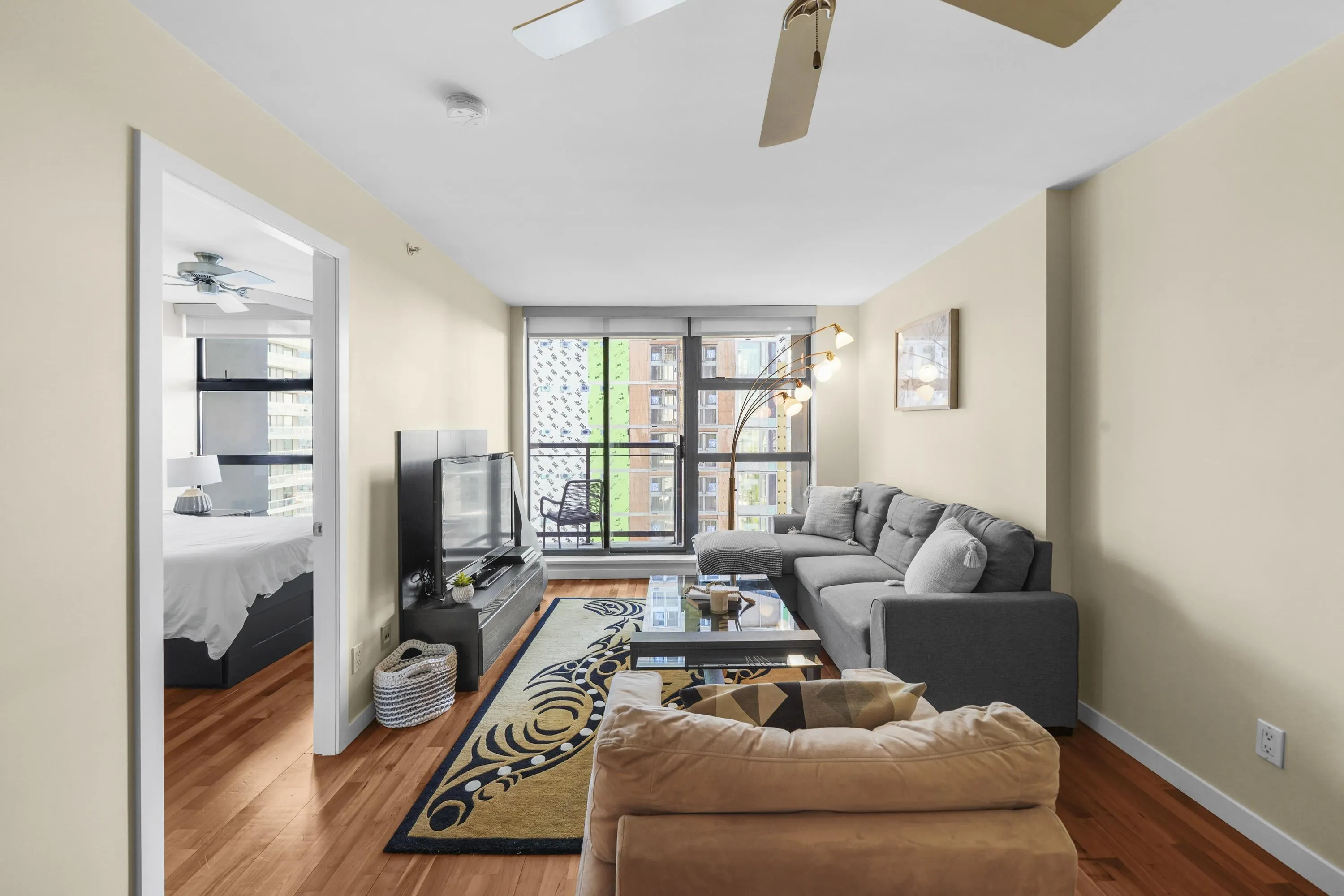 2107 1295 Richards Street