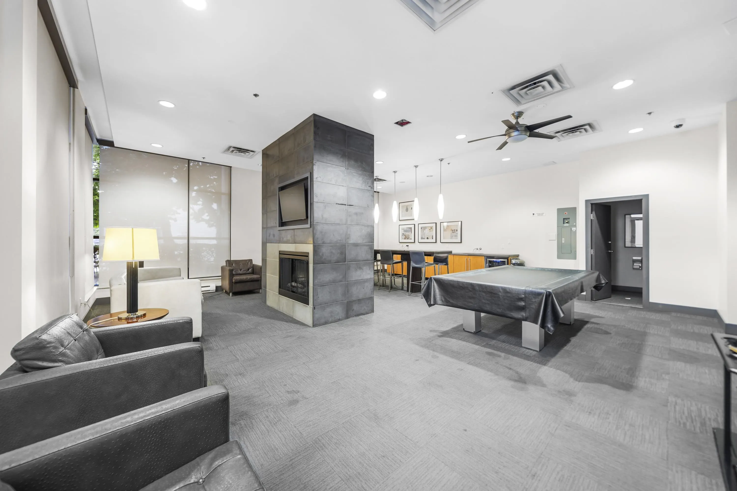 2107 1295 Richards Street