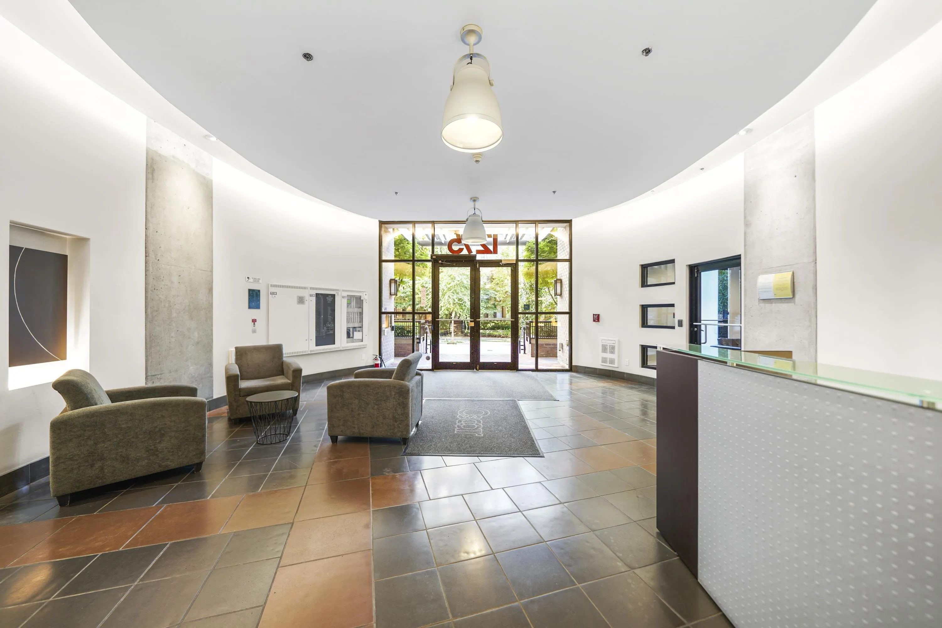 2107 1295 Richards Street