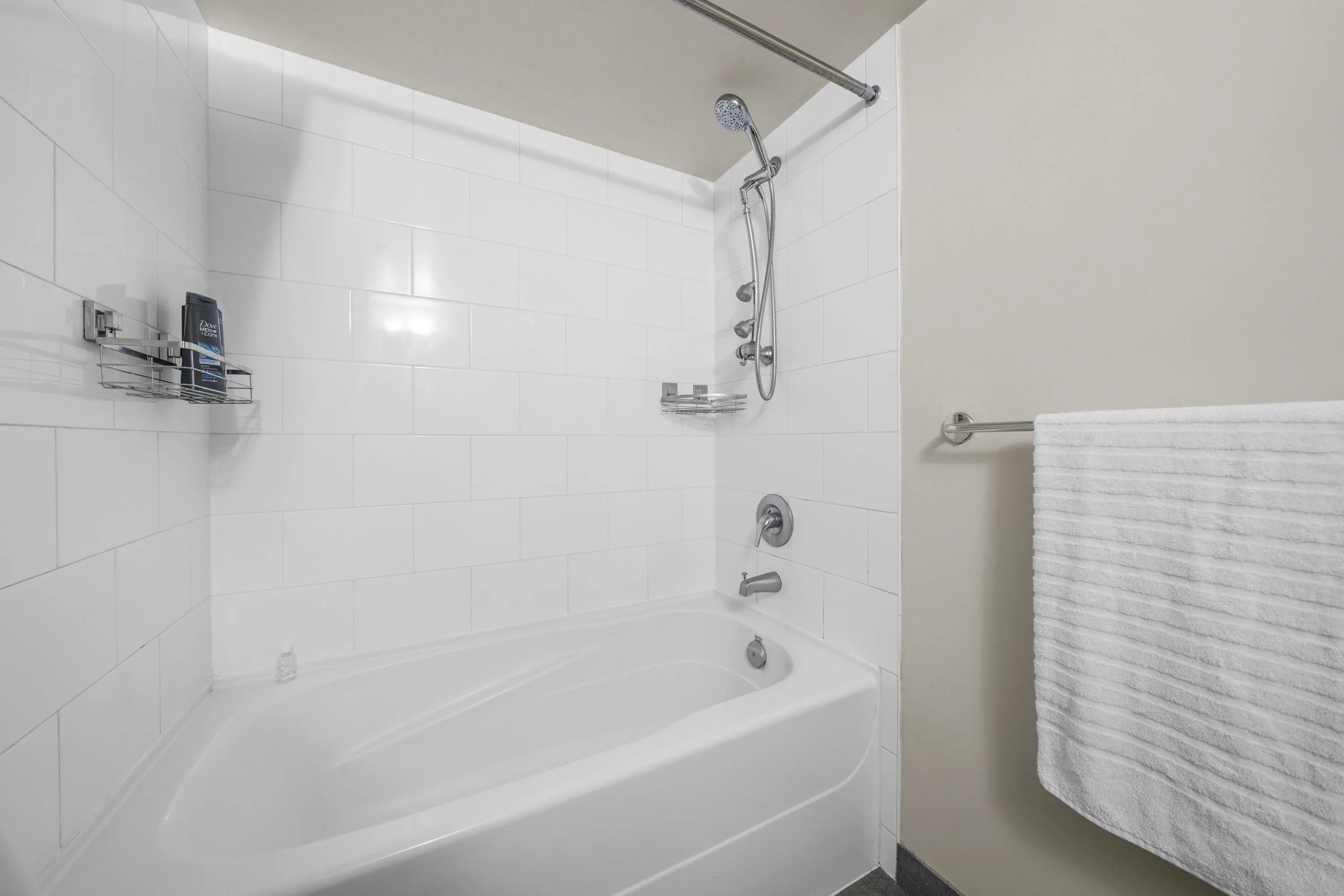 2107 1295 Richards Street