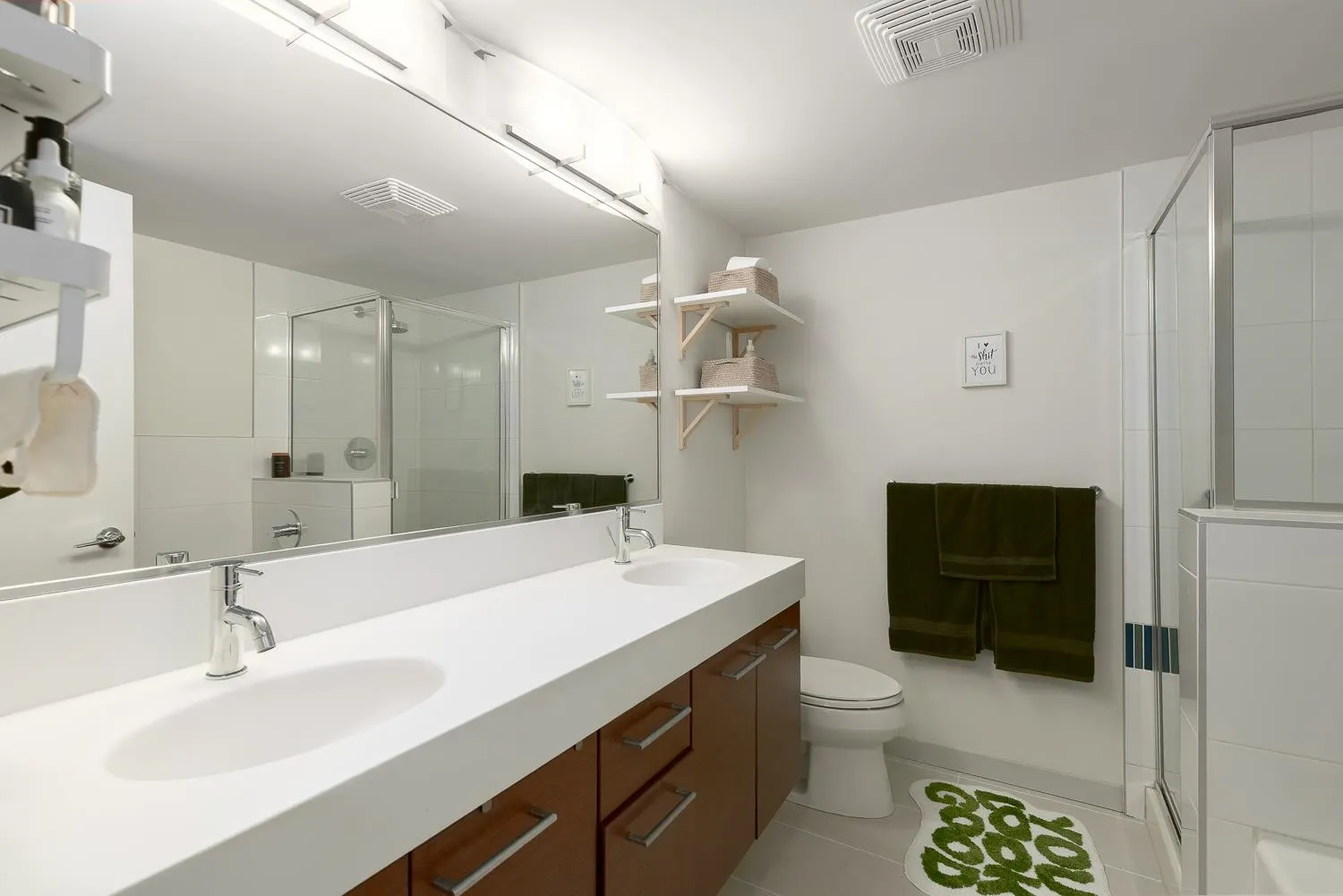 903 2770 Sophia Street