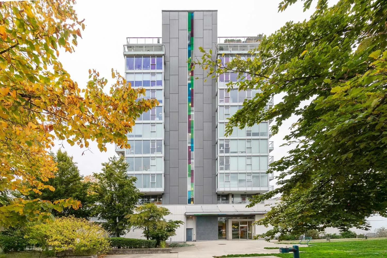 903 2770 Sophia Street