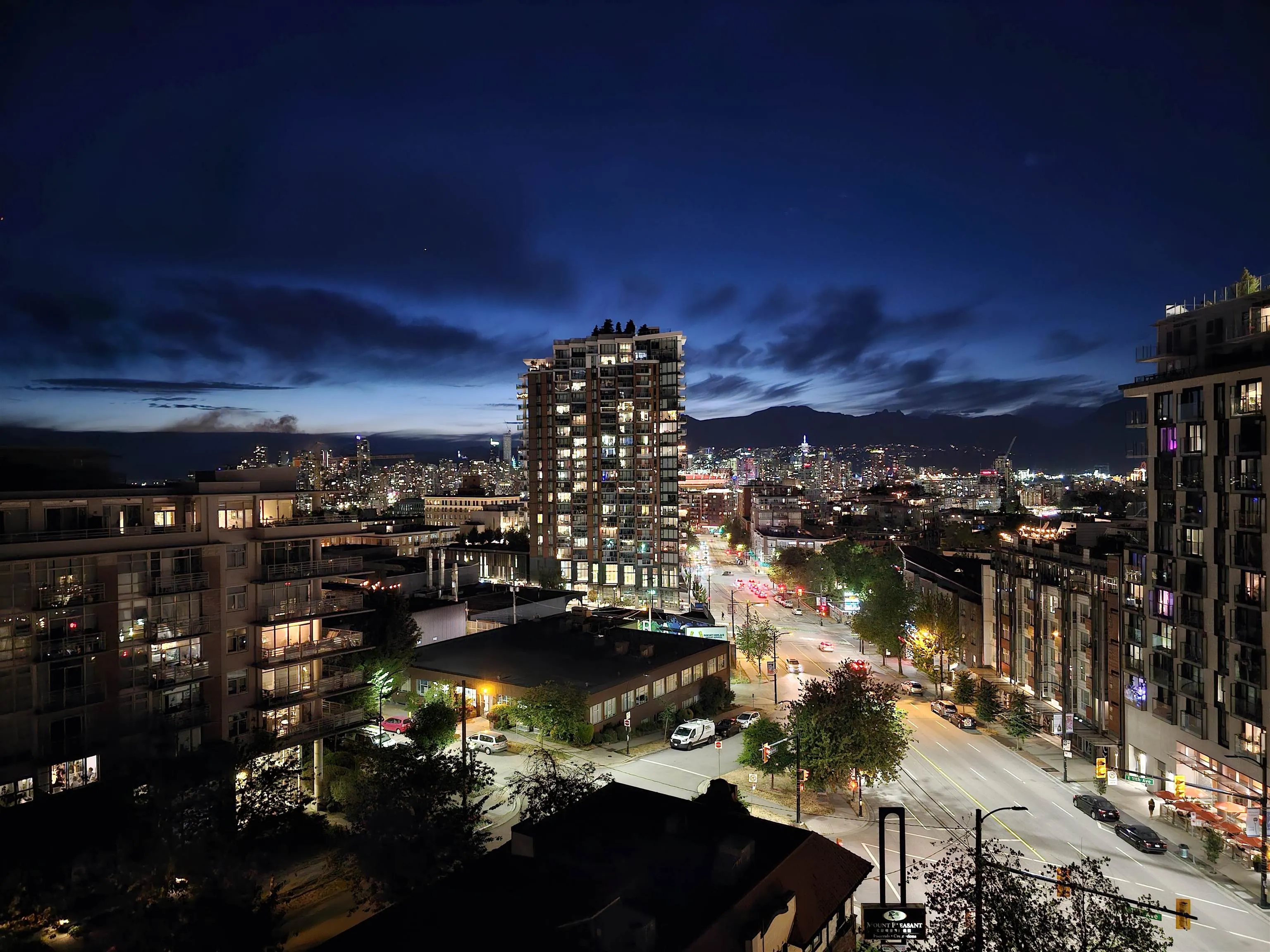 903 2770 Sophia Street