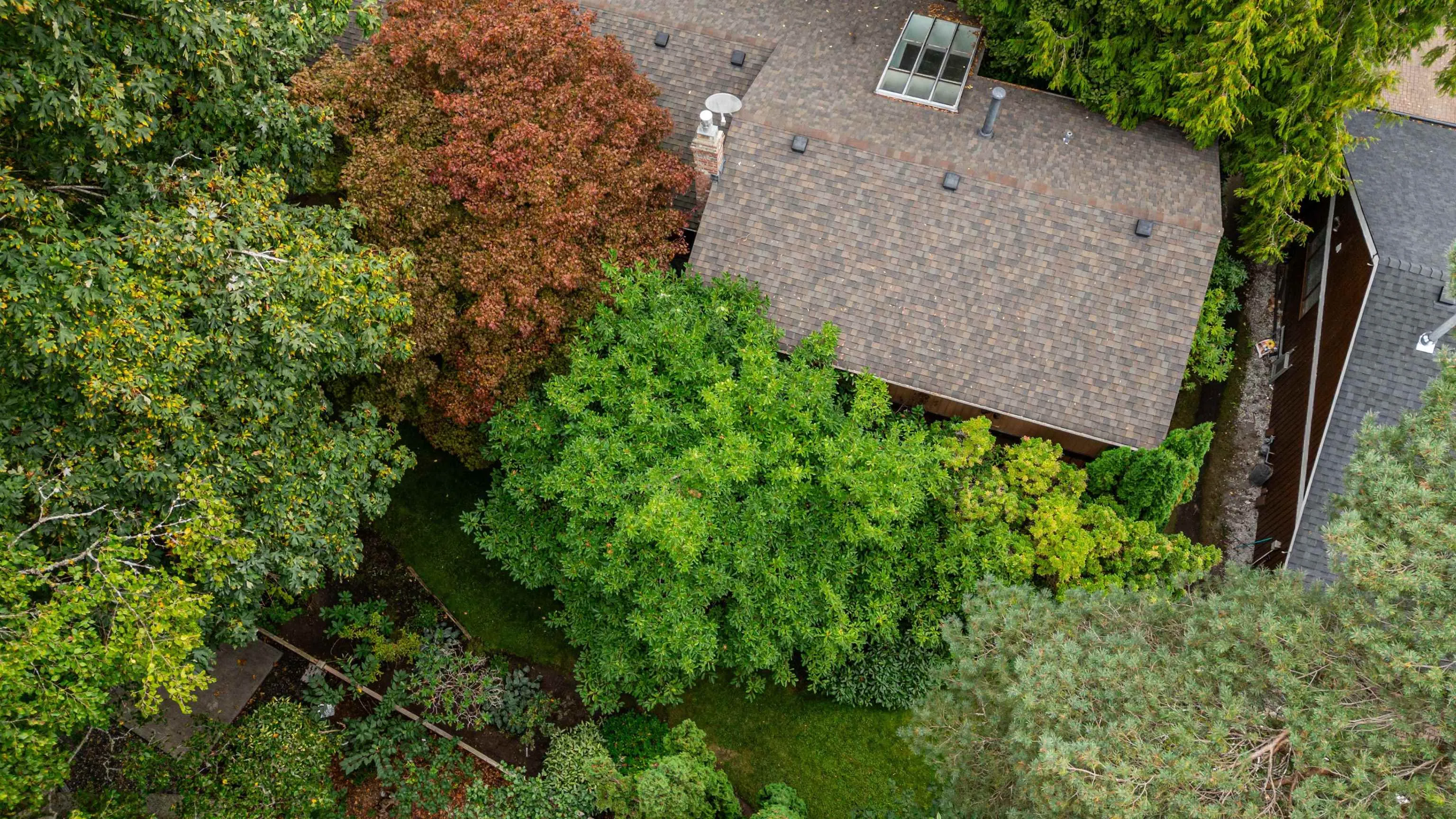 4262 Yuculta Crescent