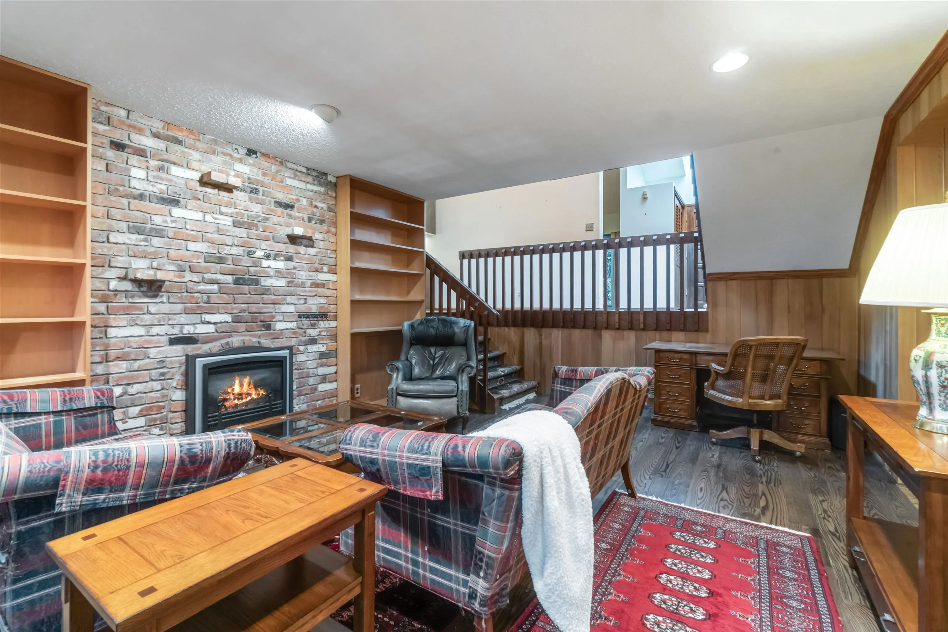 4262 Yuculta Crescent