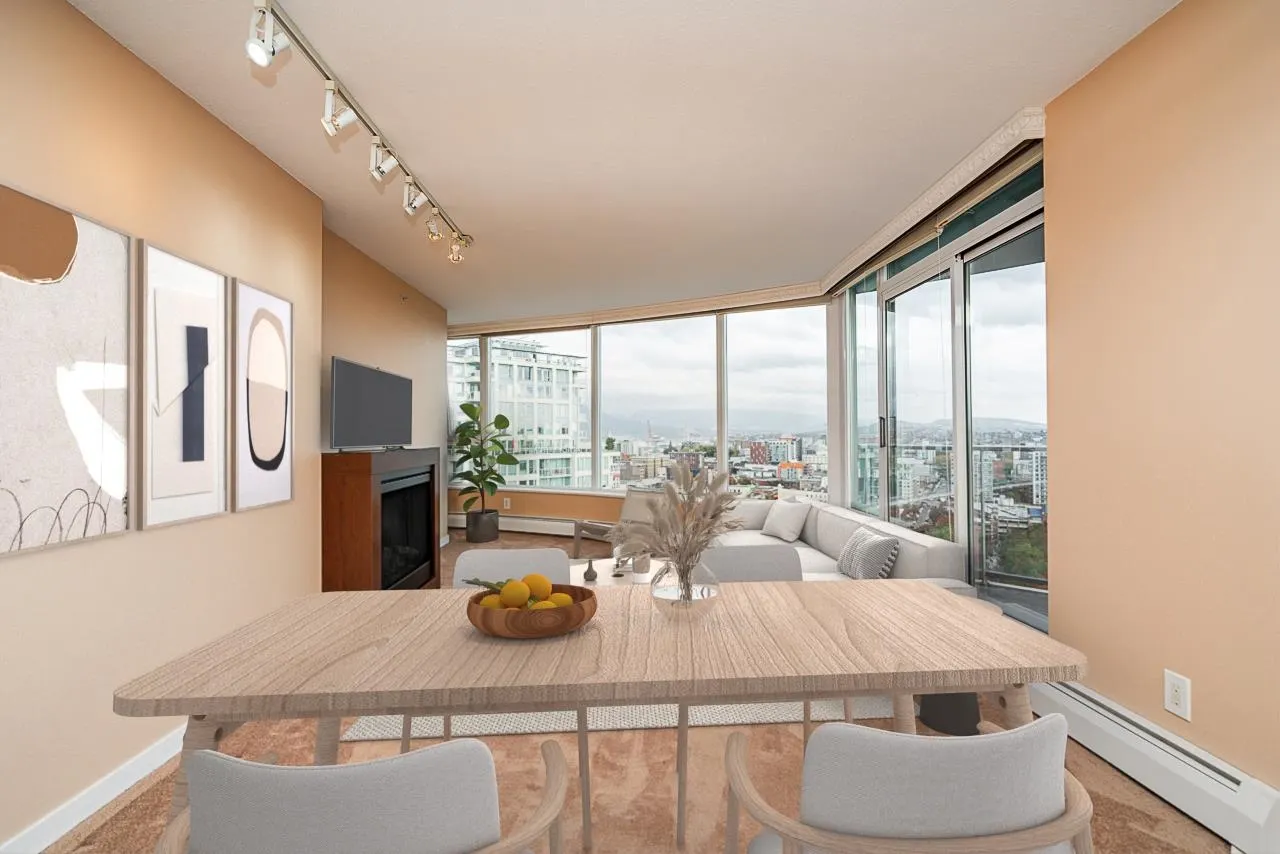 2608 58 Keefer Place