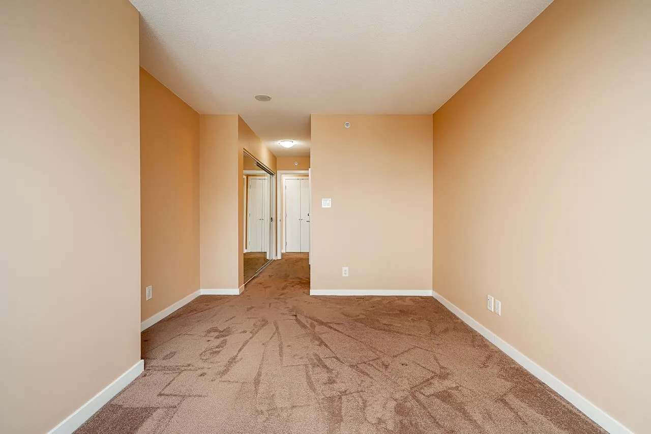 2608 58 Keefer Place