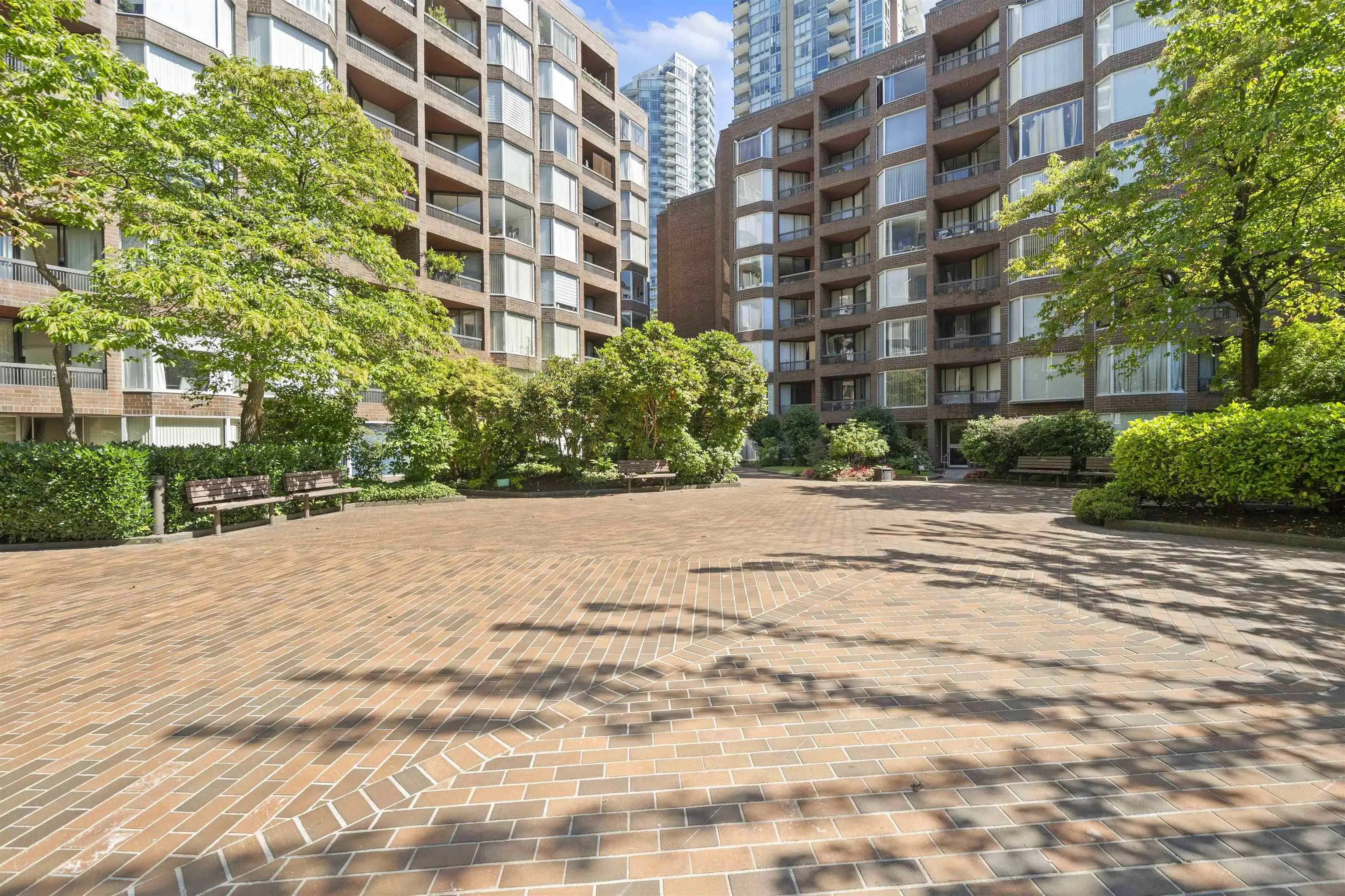 313 1330 Burrard Street