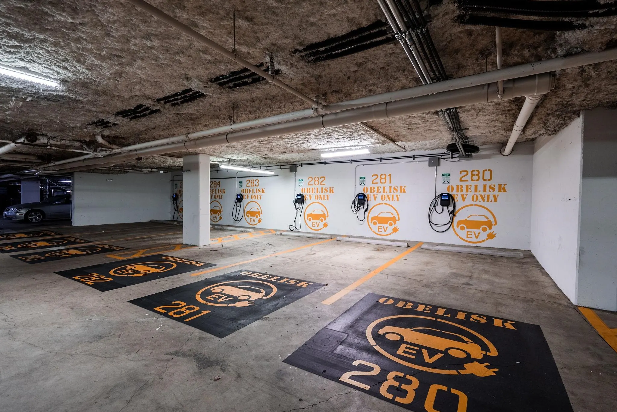 610 1178 Heffley Crescent