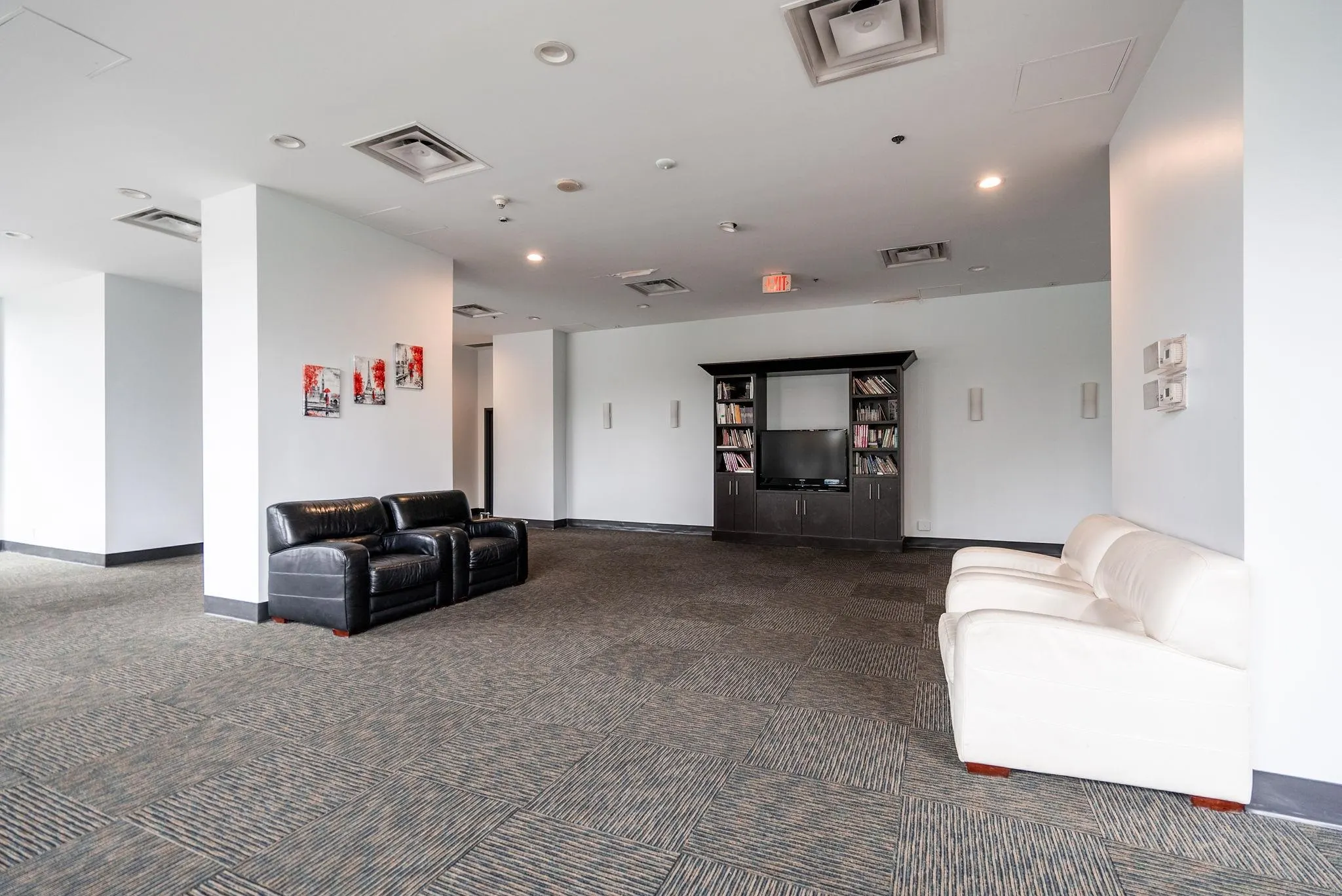 610 1178 Heffley Crescent