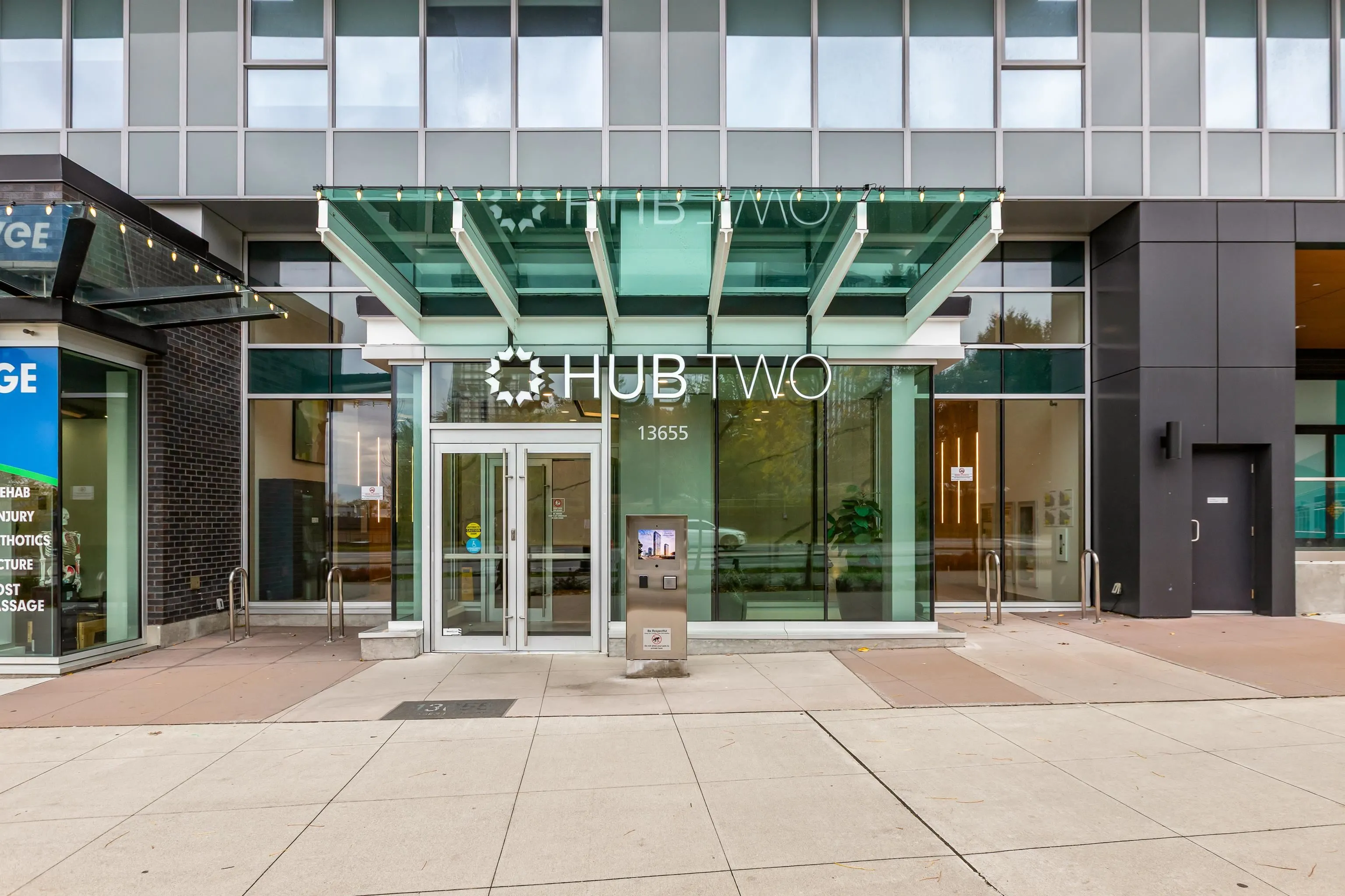 2406 13655 Fraser Highway