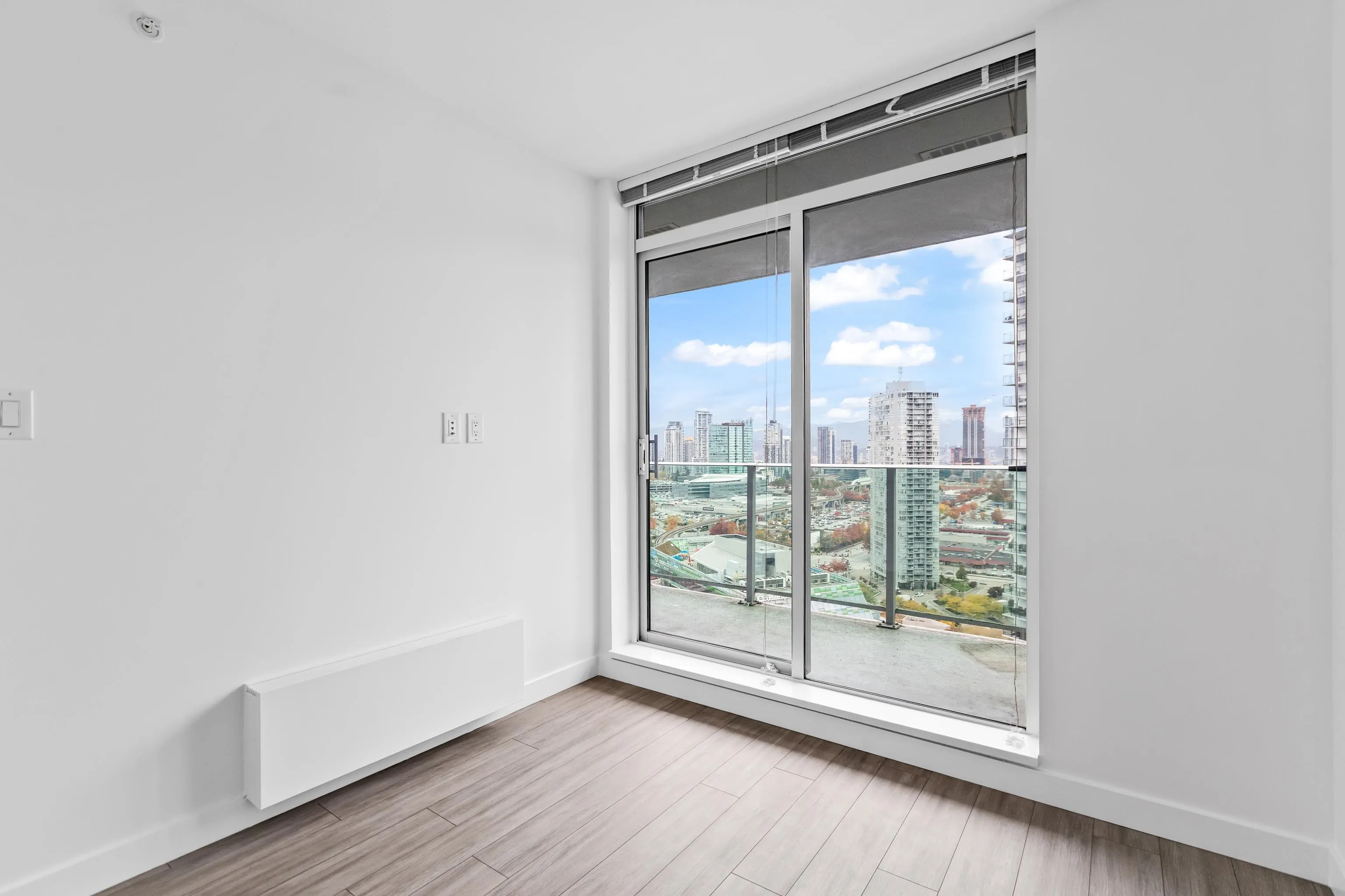 2406 13655 Fraser Highway