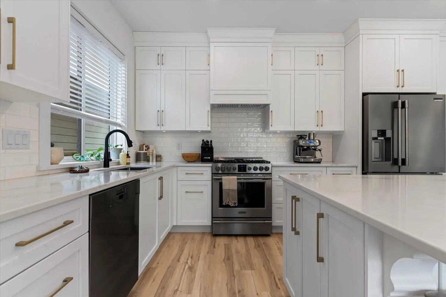 59 46211 Promontory Road