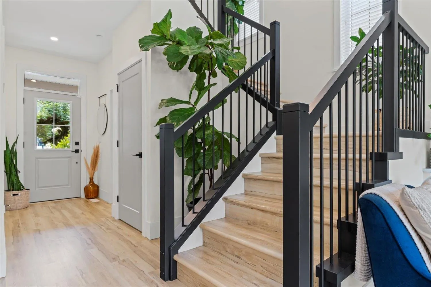 59 46211 Promontory Road