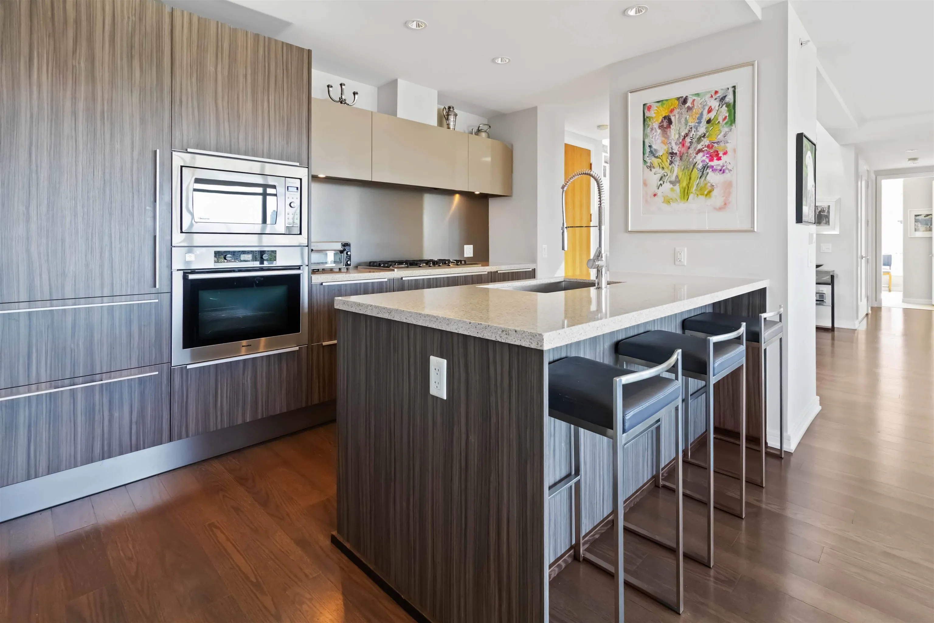 1402 181 W 1st Avenue