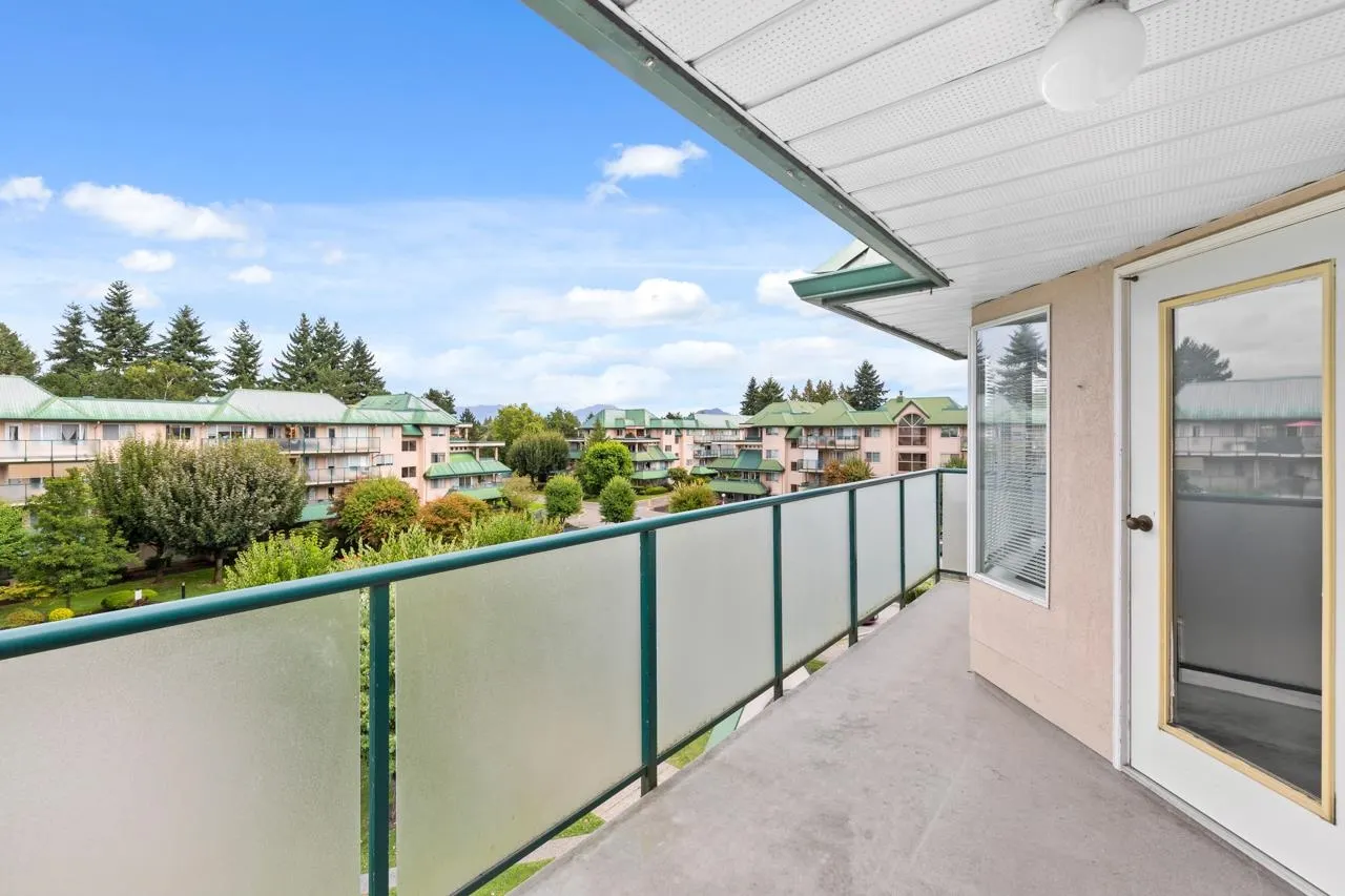 409 2958 Trethewey Street