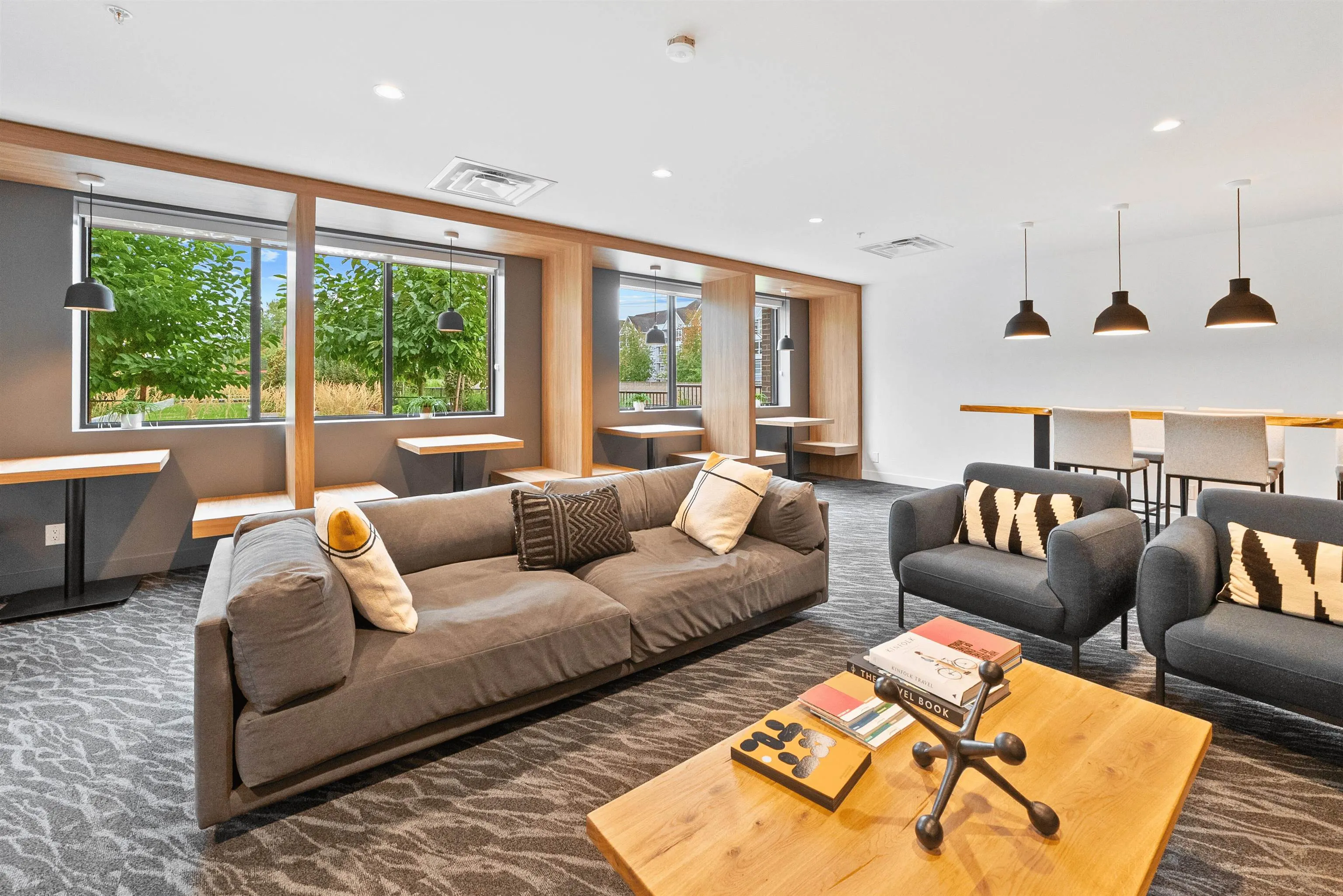 237 55 Klahanie Drive