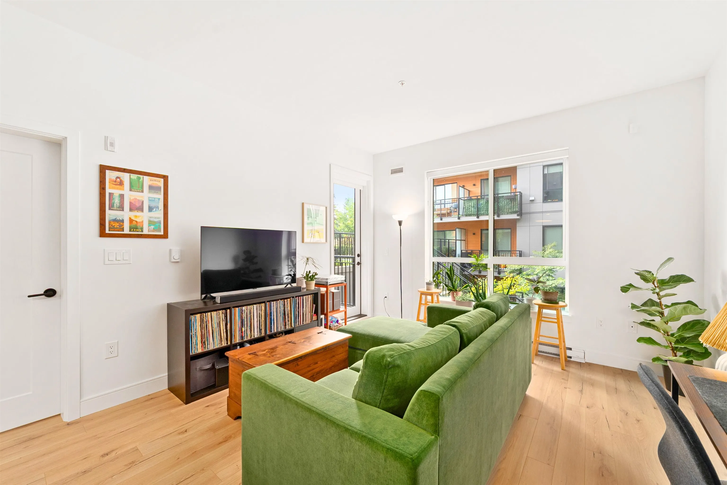 237 55 Klahanie Drive