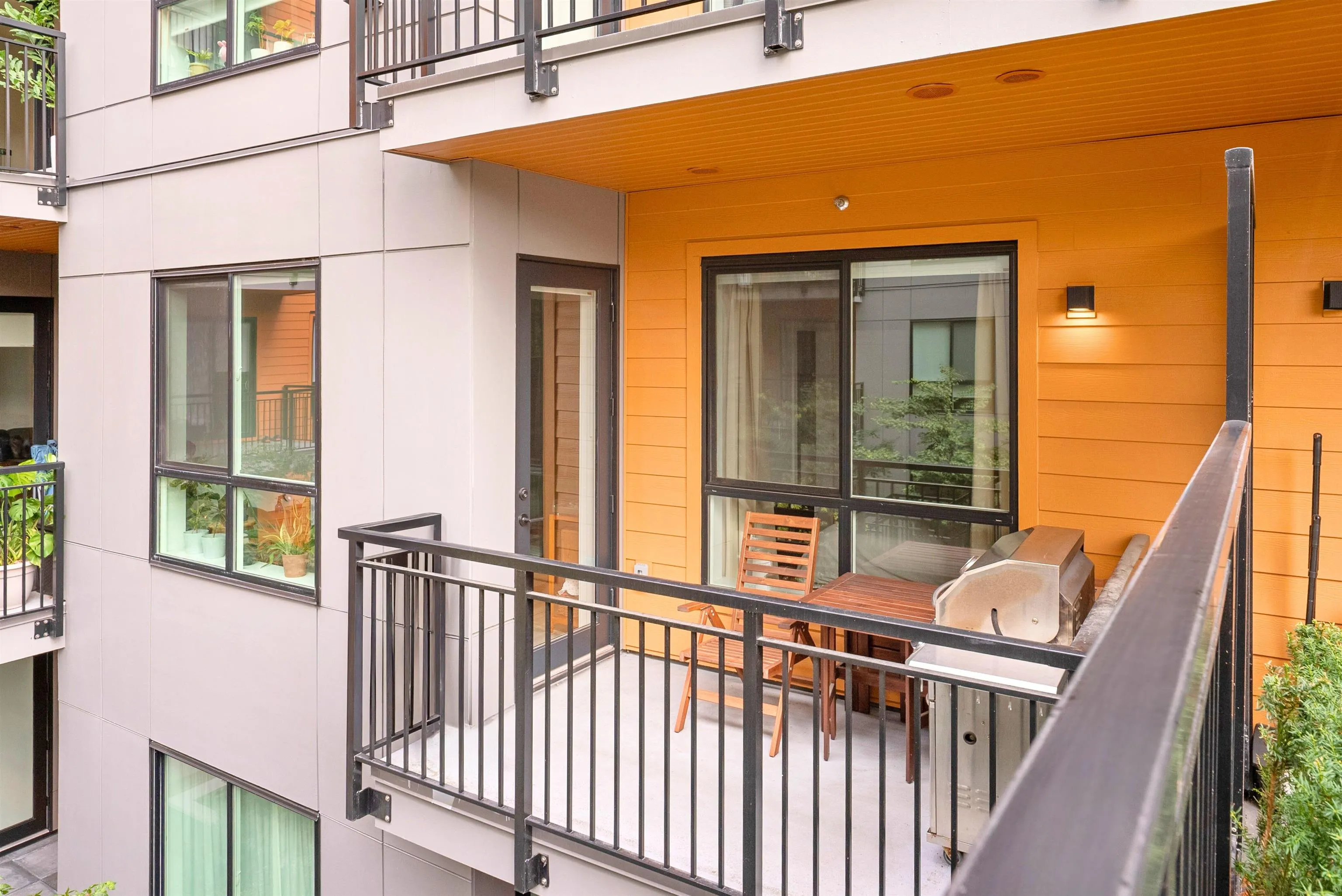 237 55 Klahanie Drive