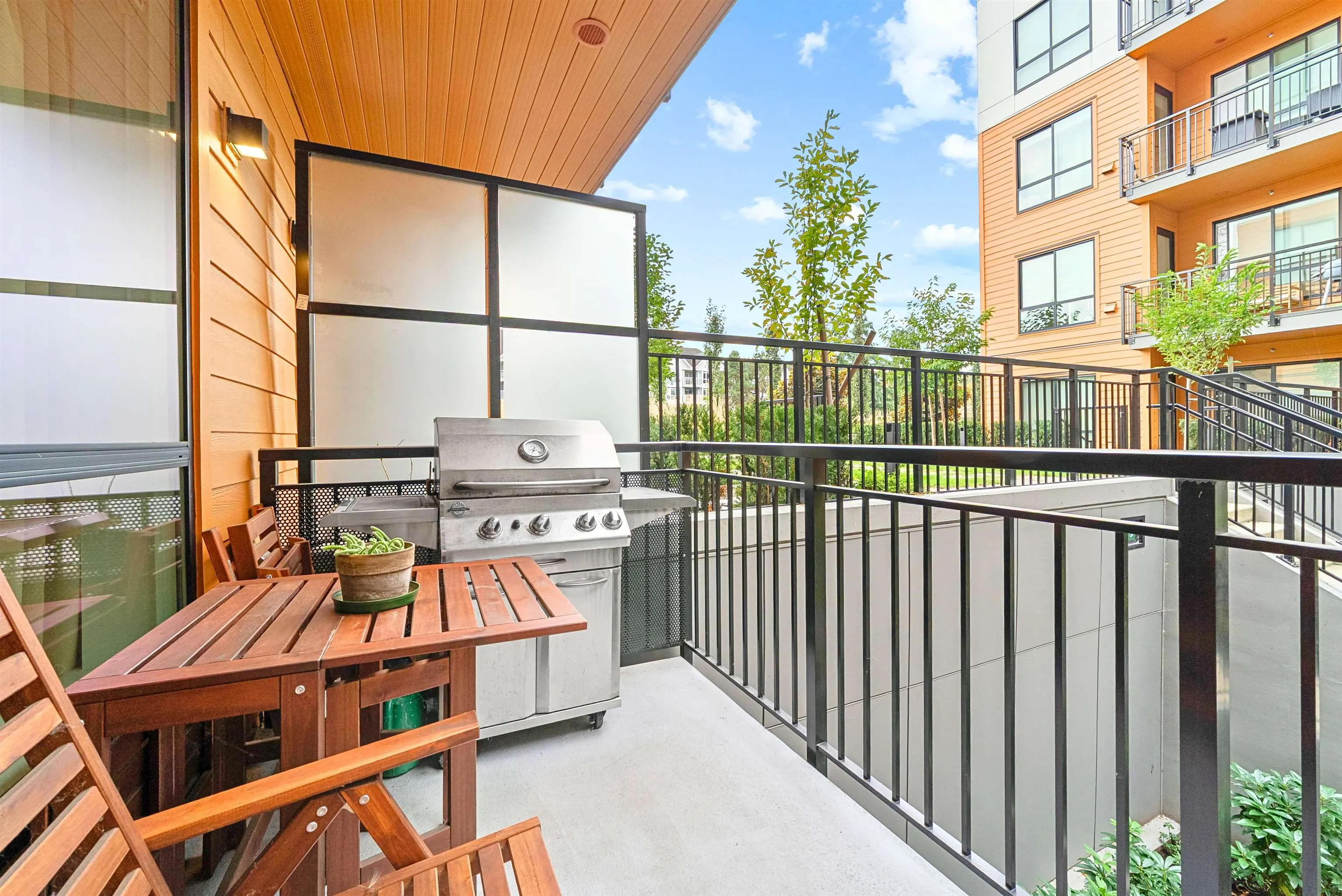 237 55 Klahanie Drive