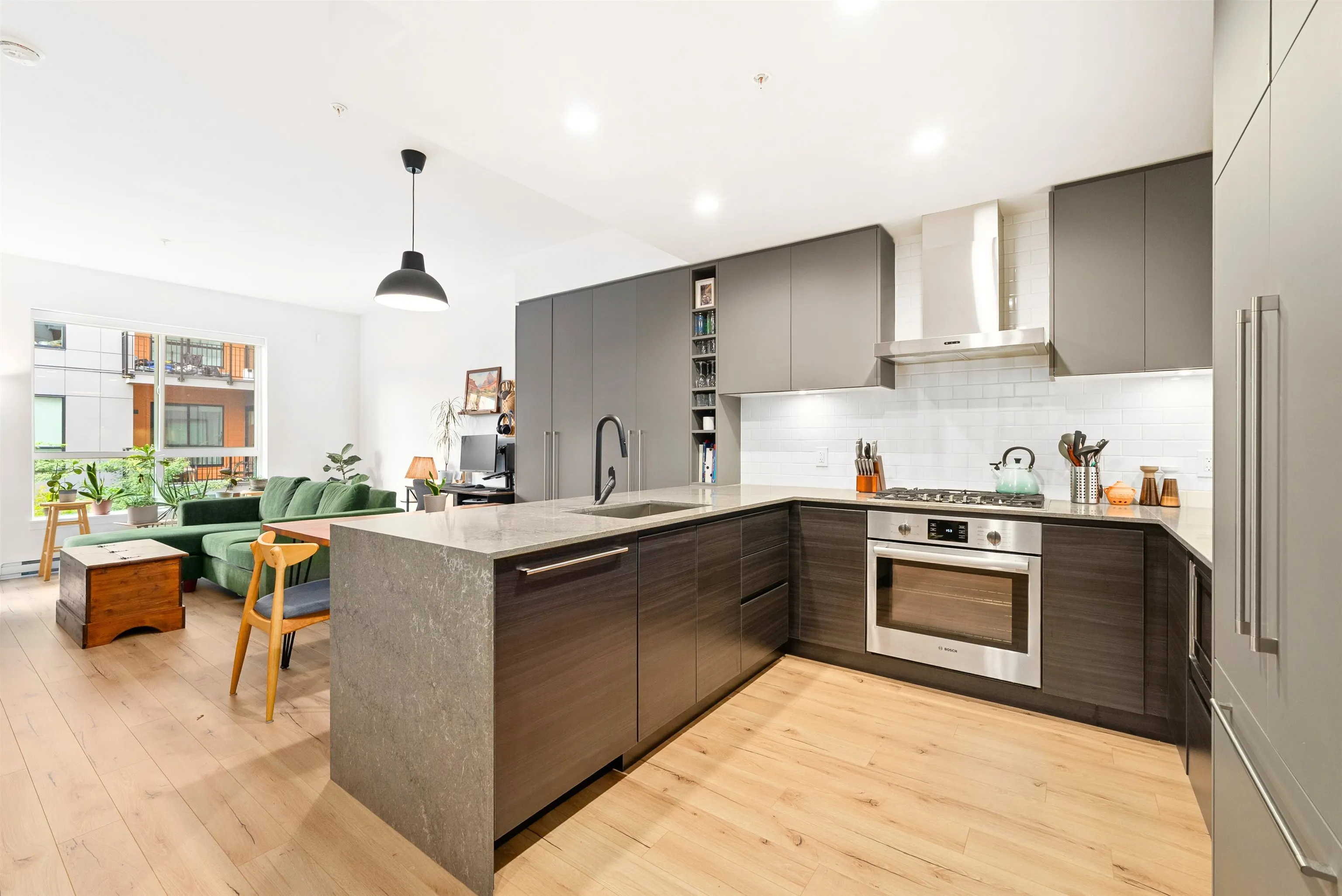 237 55 Klahanie Drive