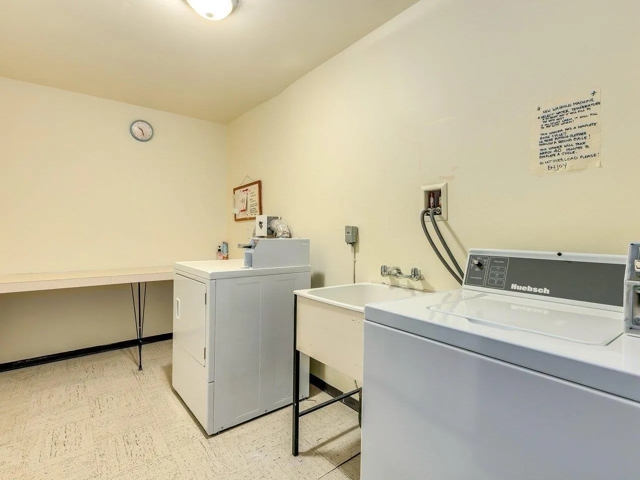 202 815 Fourth Avenue