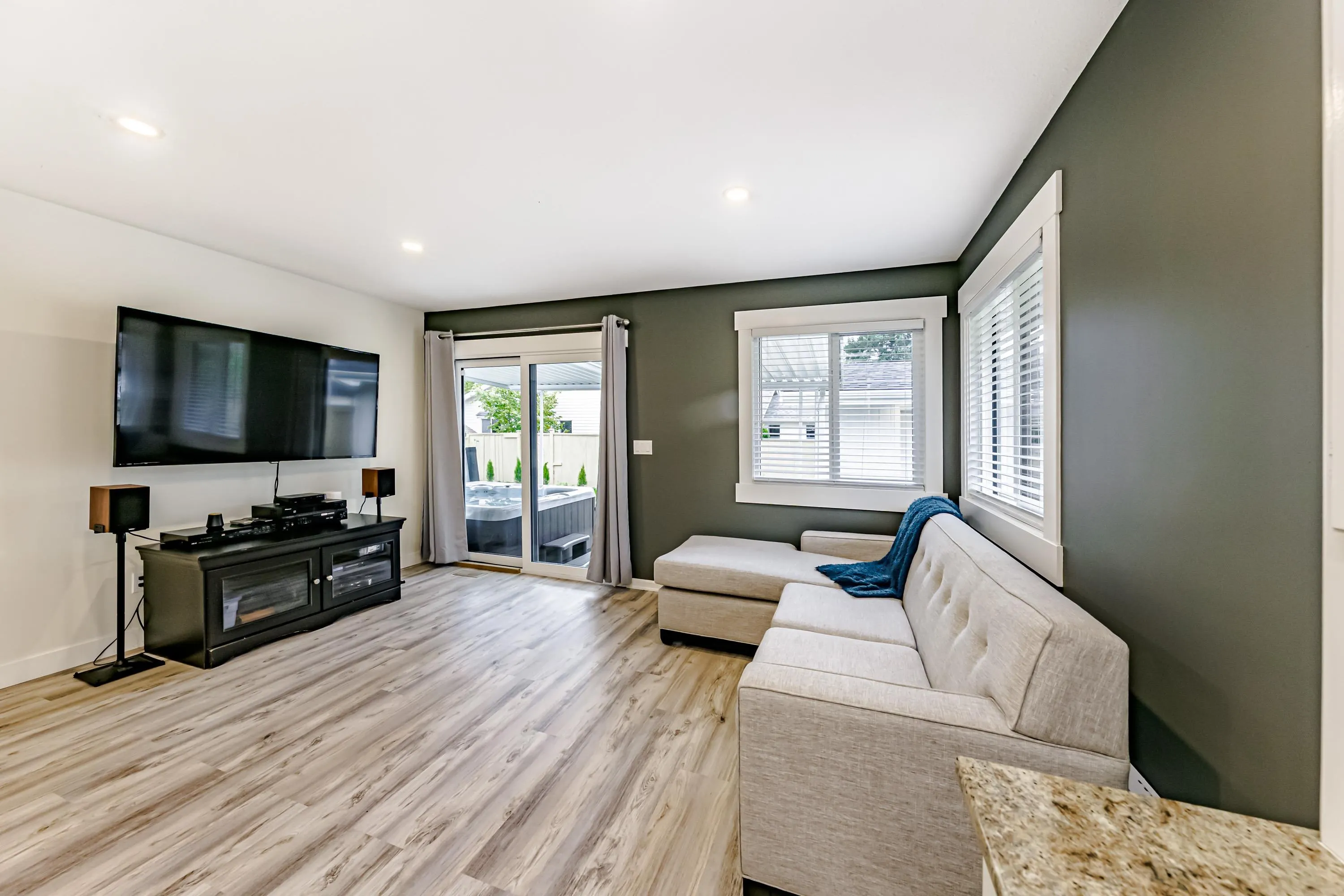 45169 Cumberland Avenue