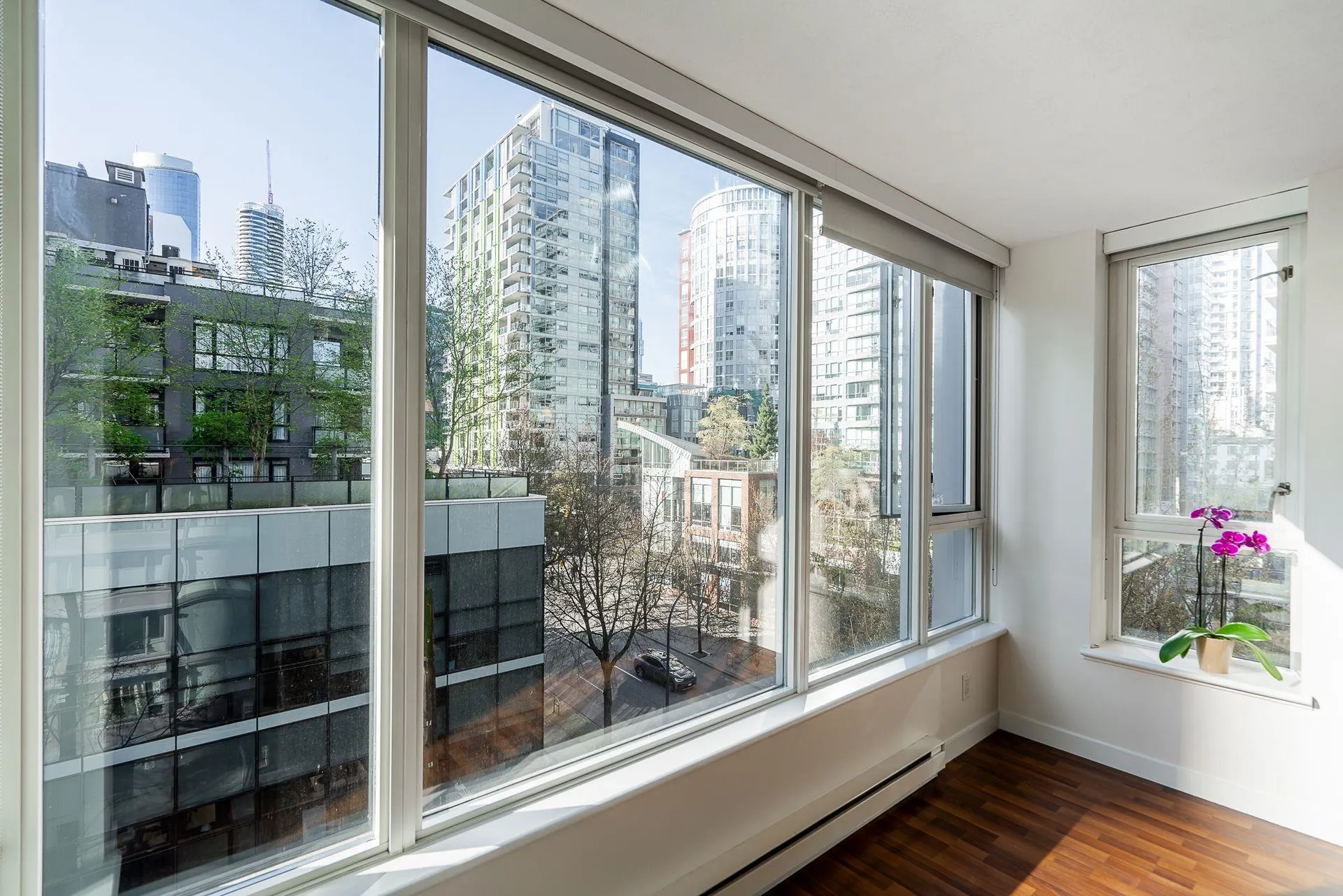 601 1001 Richards Street