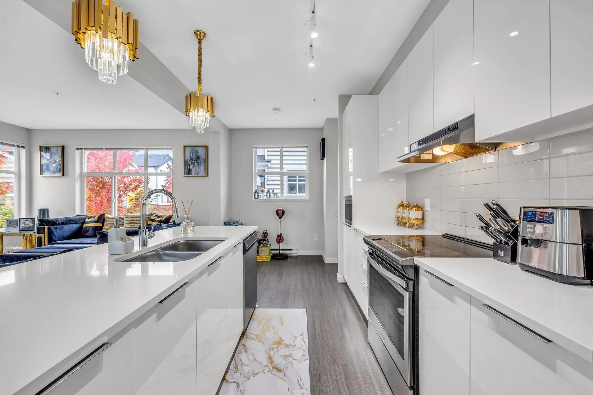 1505 11295 Pazarena Place