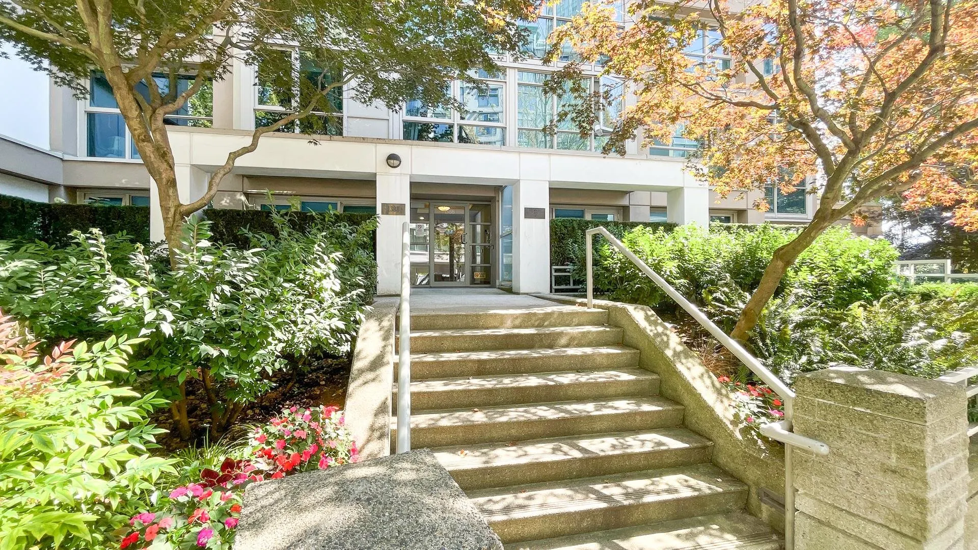 502 1388 Homer Street