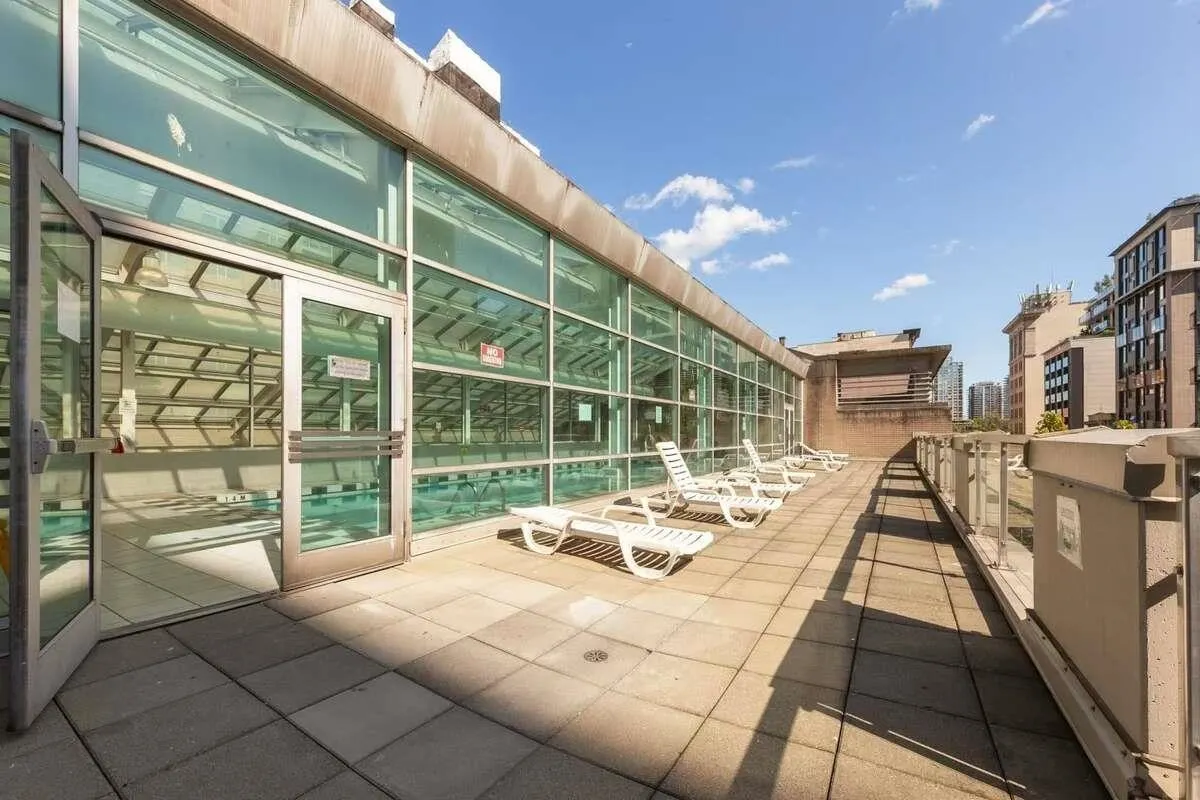 810 438 Seymour Street